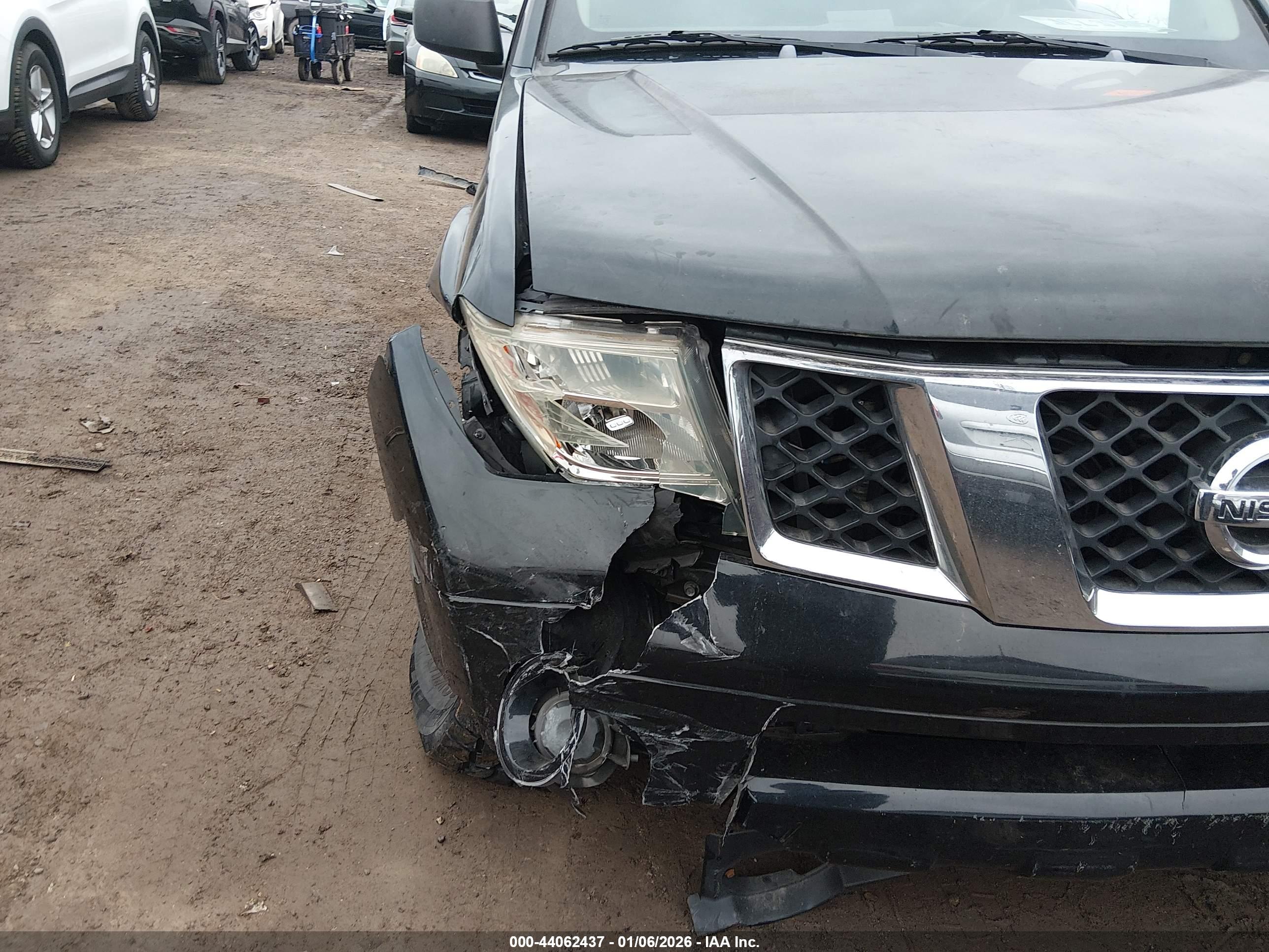 NISSAN PATHFINDER image 6