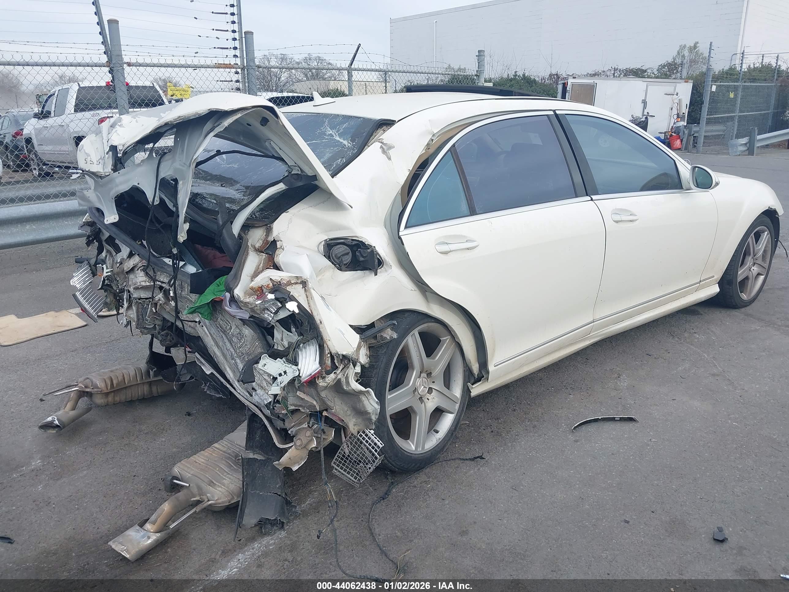 MERCEDES-BENZ S image 4