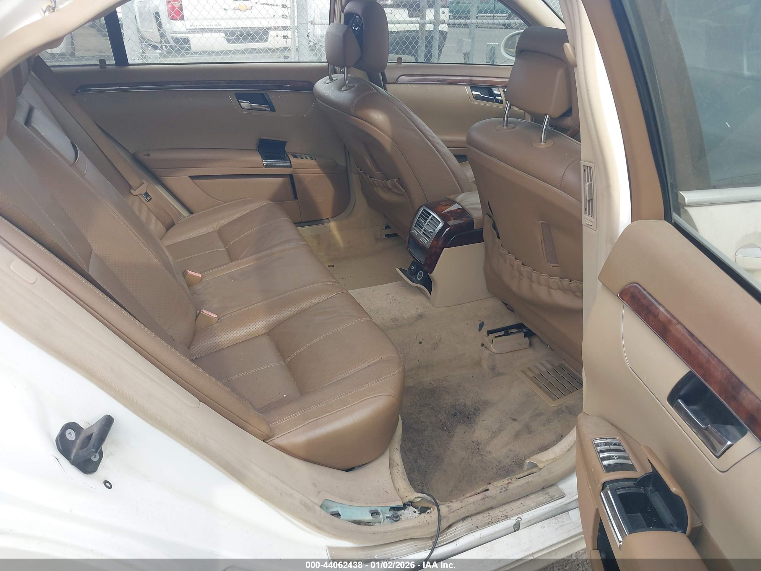 MERCEDES-BENZ S image 8