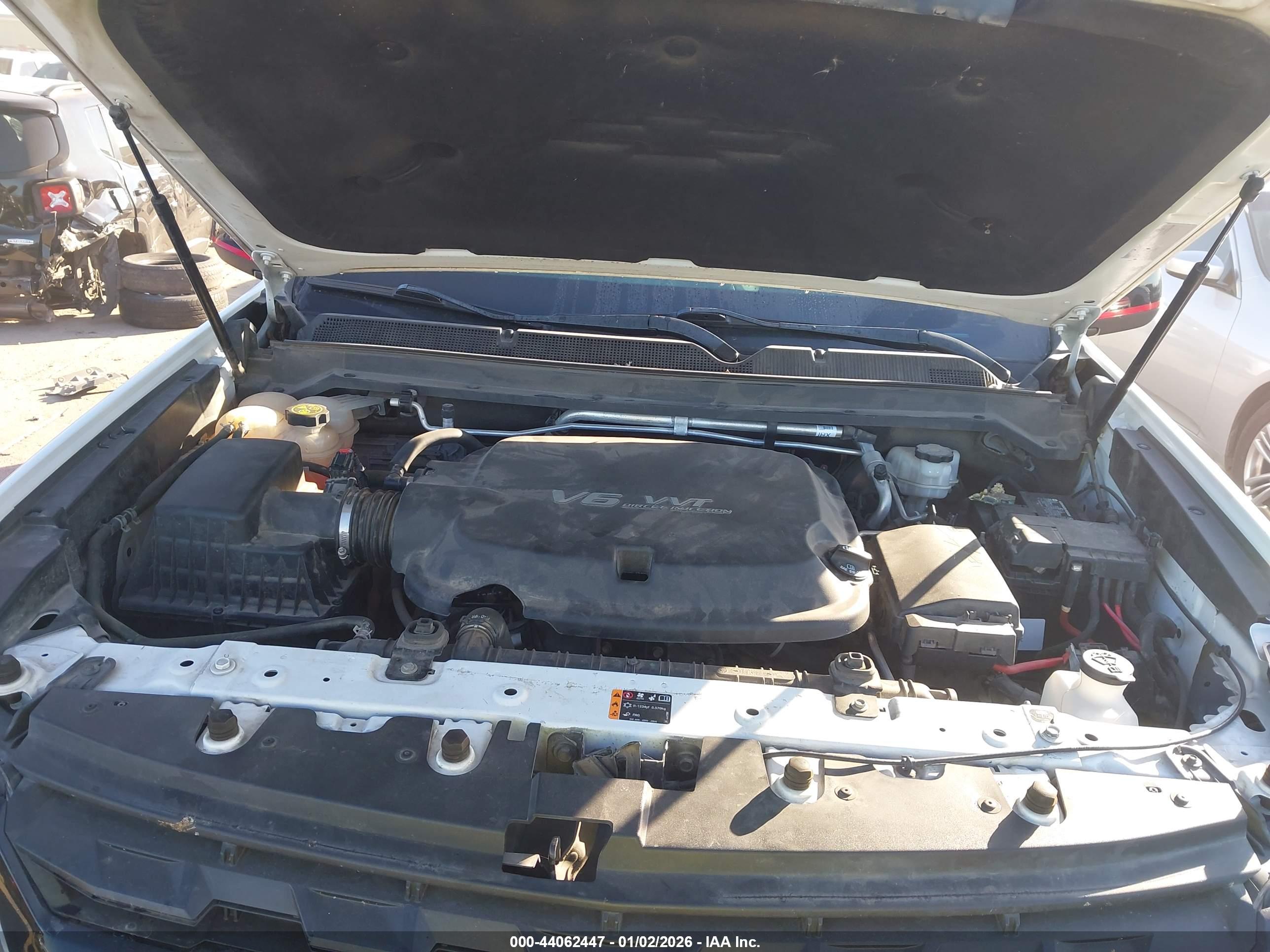 CHEVROLET COLORADO image 10