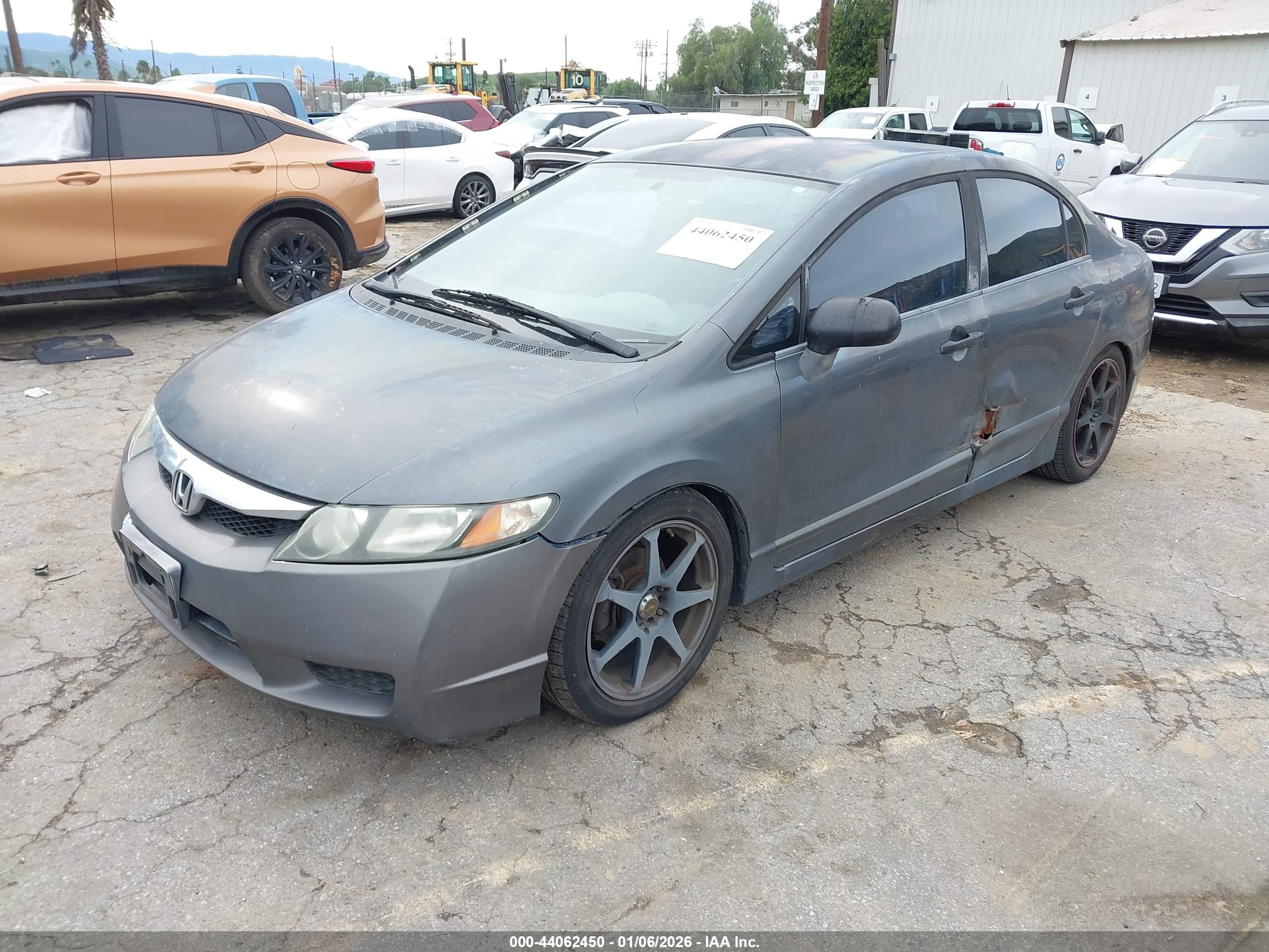 HONDA CIVIC image 2