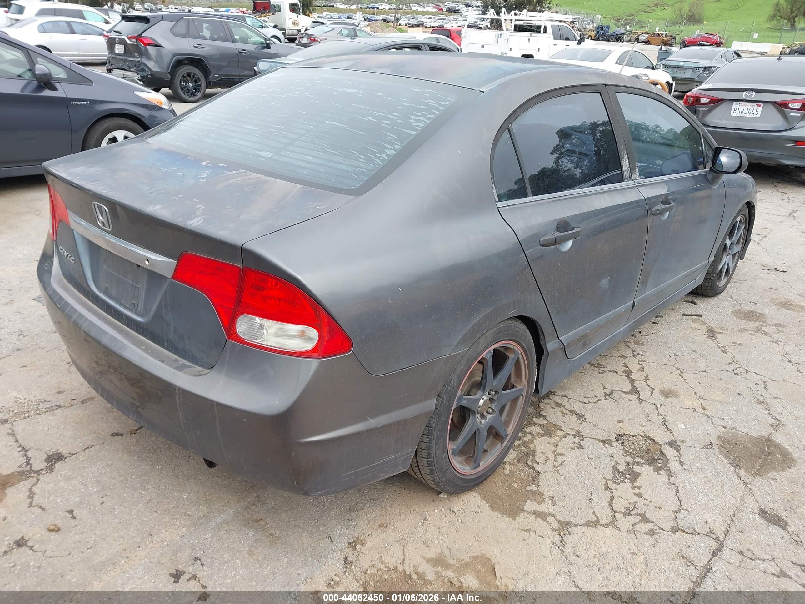 HONDA CIVIC image 4