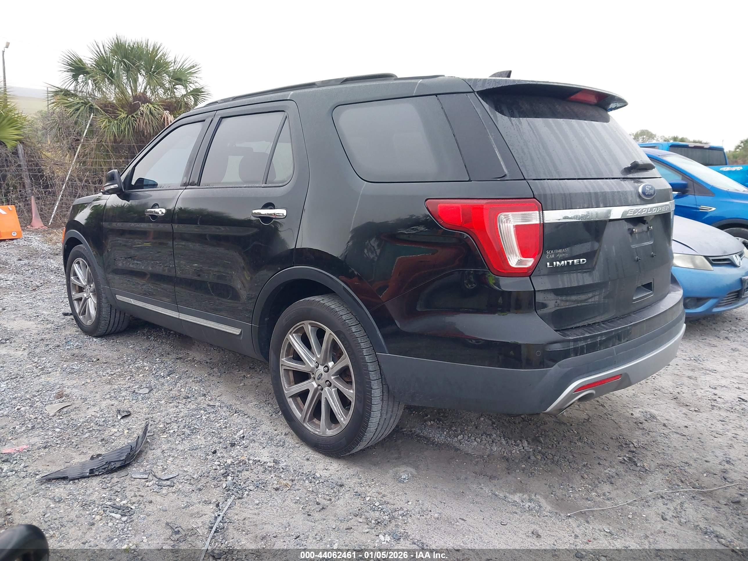 FORD EXPLORER image 3