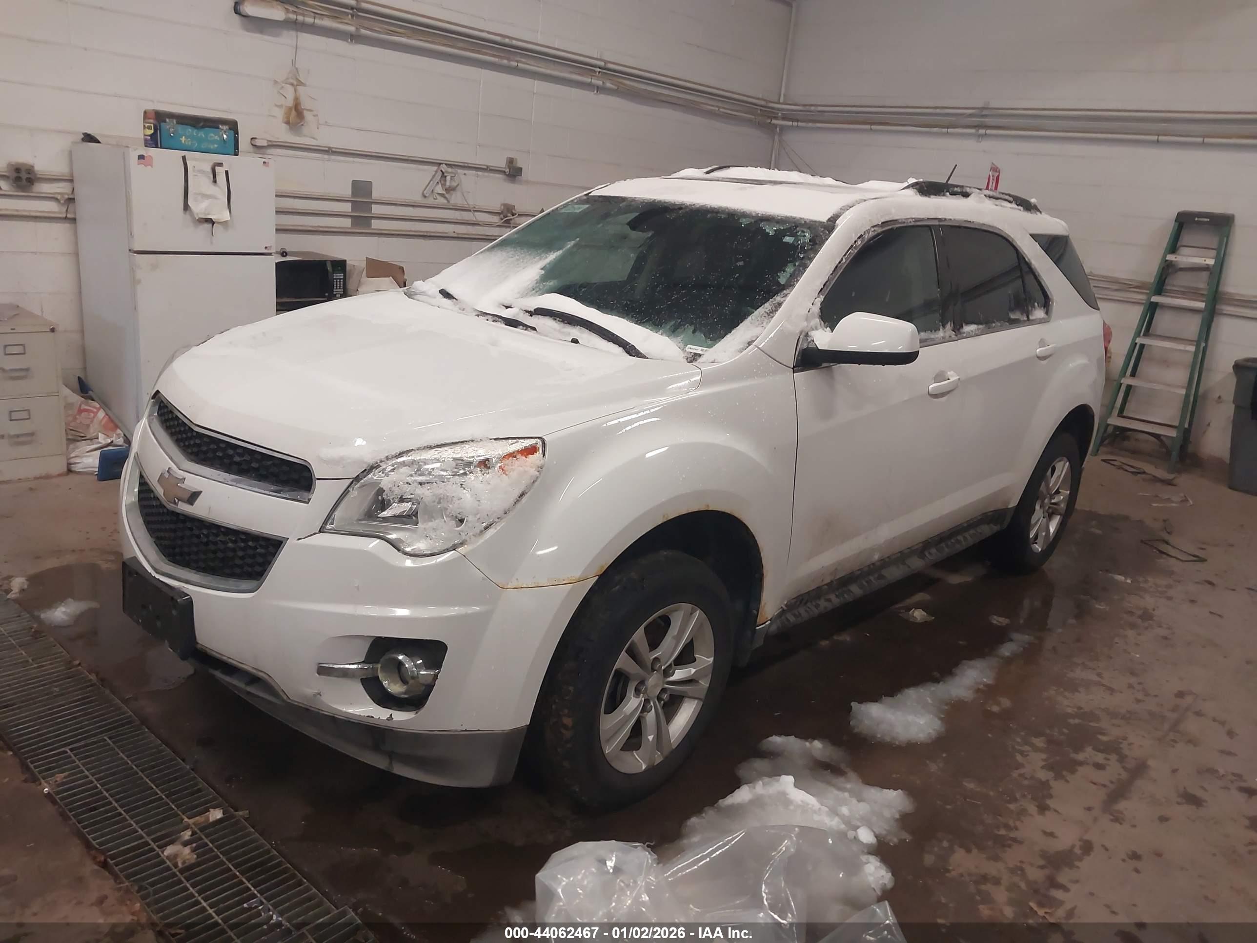 CHEVROLET EQUINOX image 2