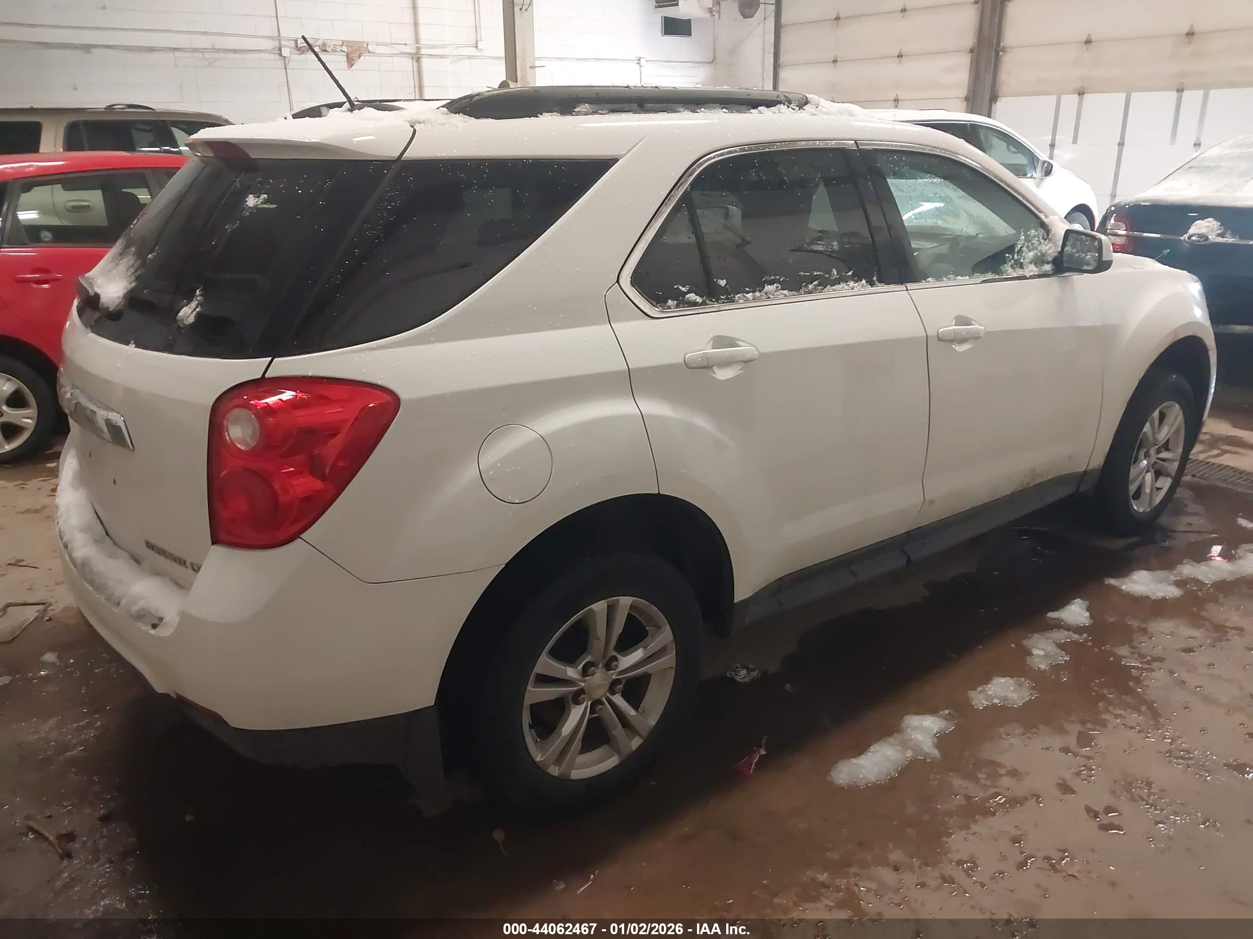 CHEVROLET EQUINOX image 4