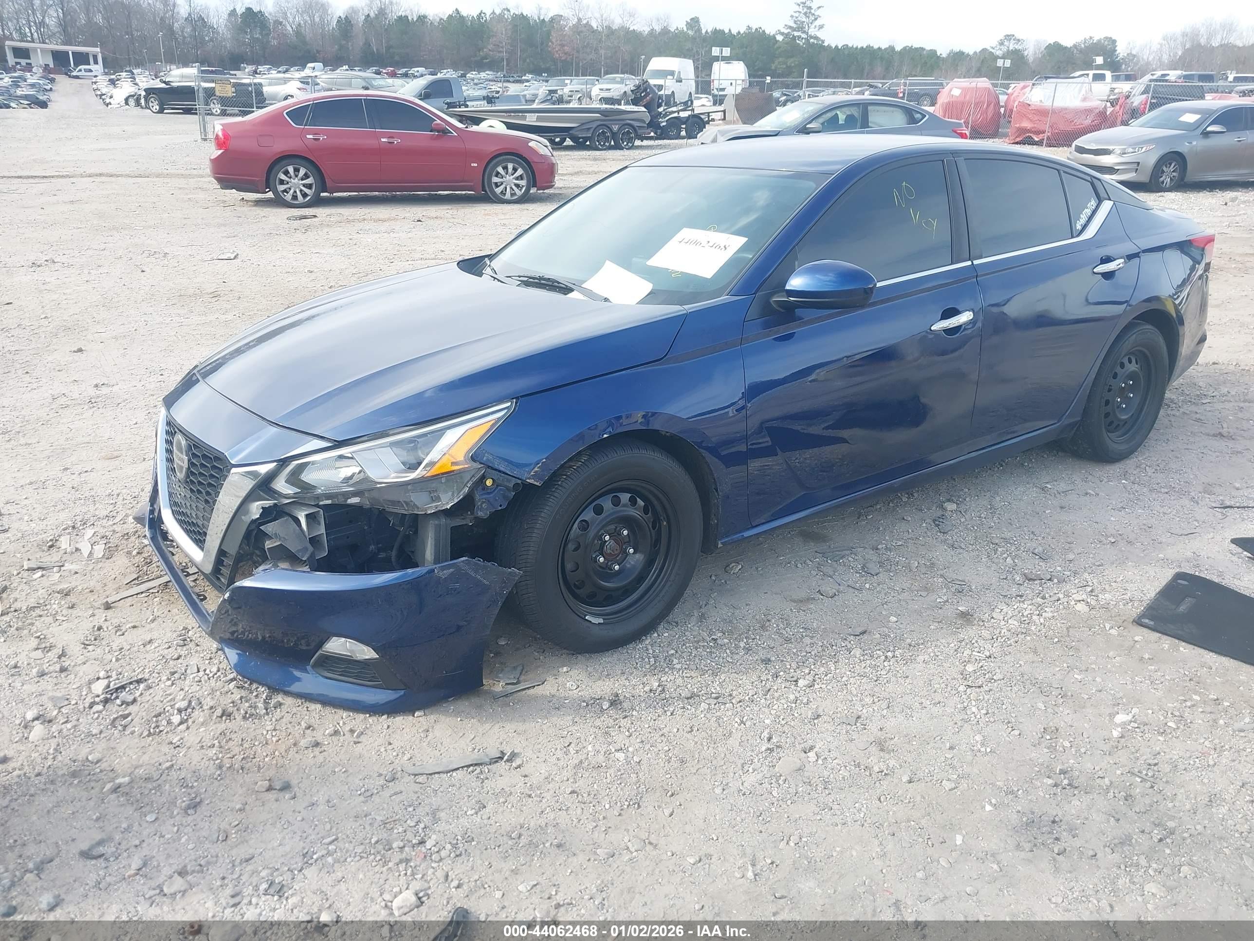 NISSAN ALTIMA image 2