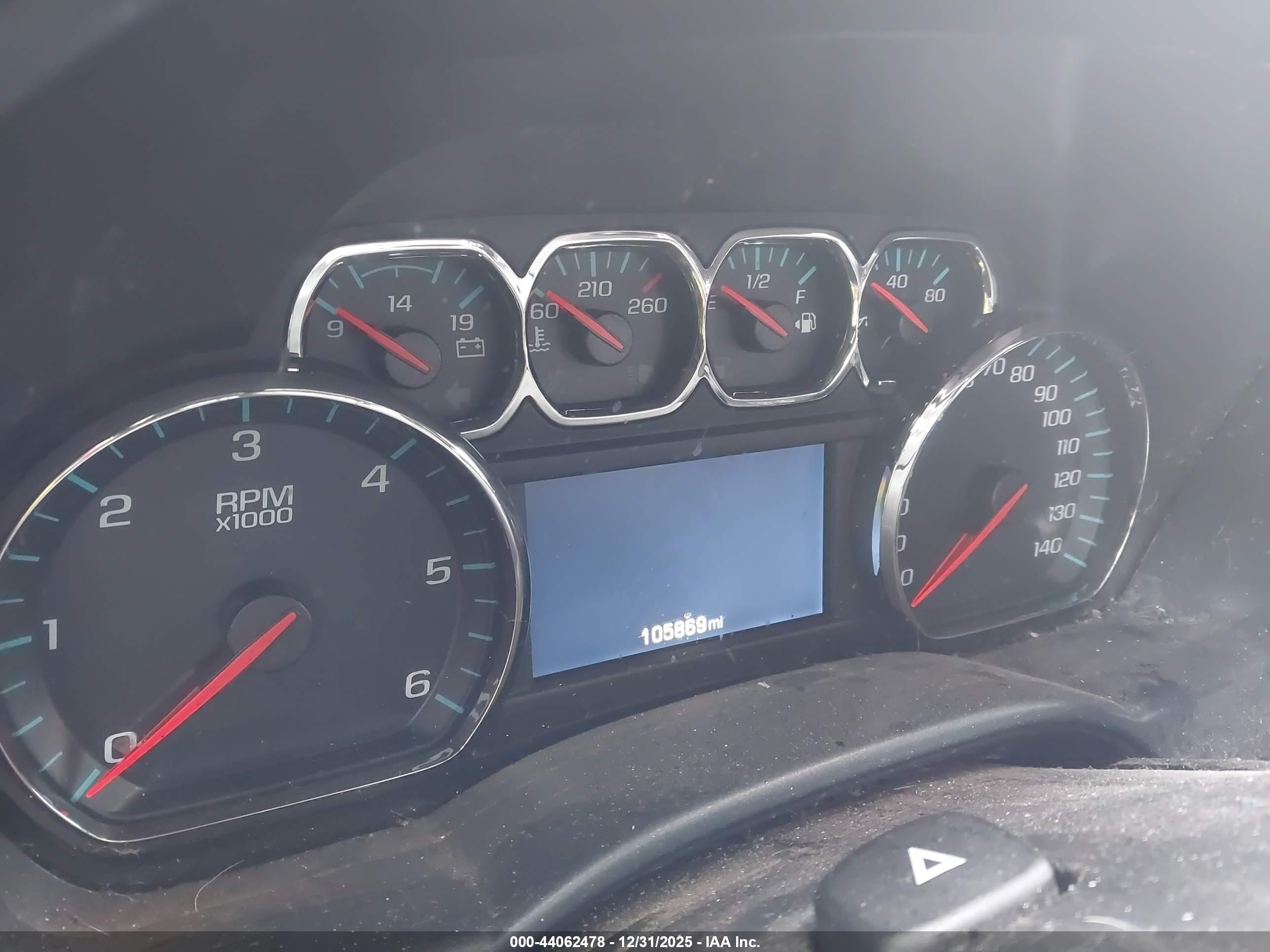 CHEVROLET SILVERADO image 7