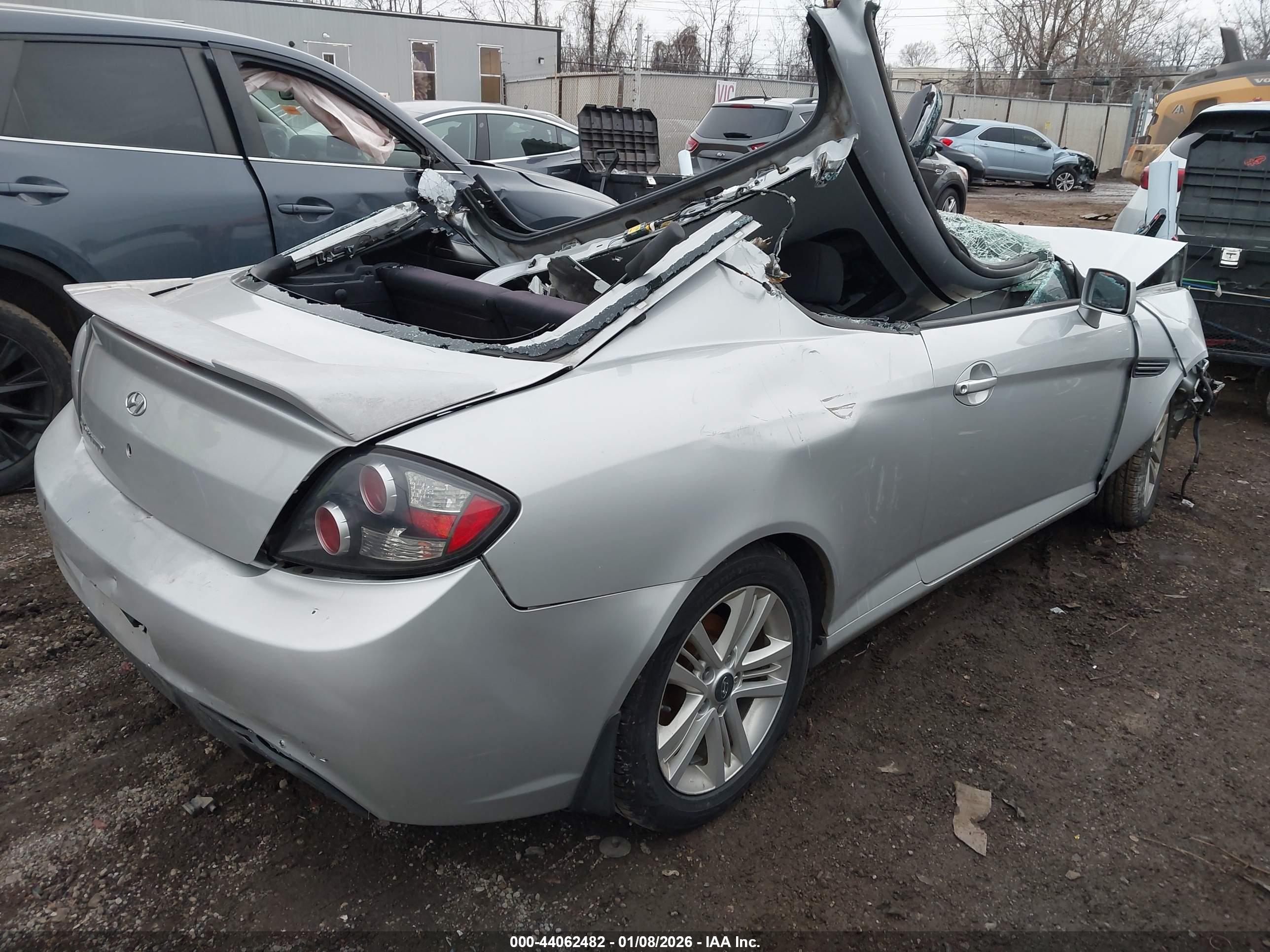HYUNDAI TIBURON image 4