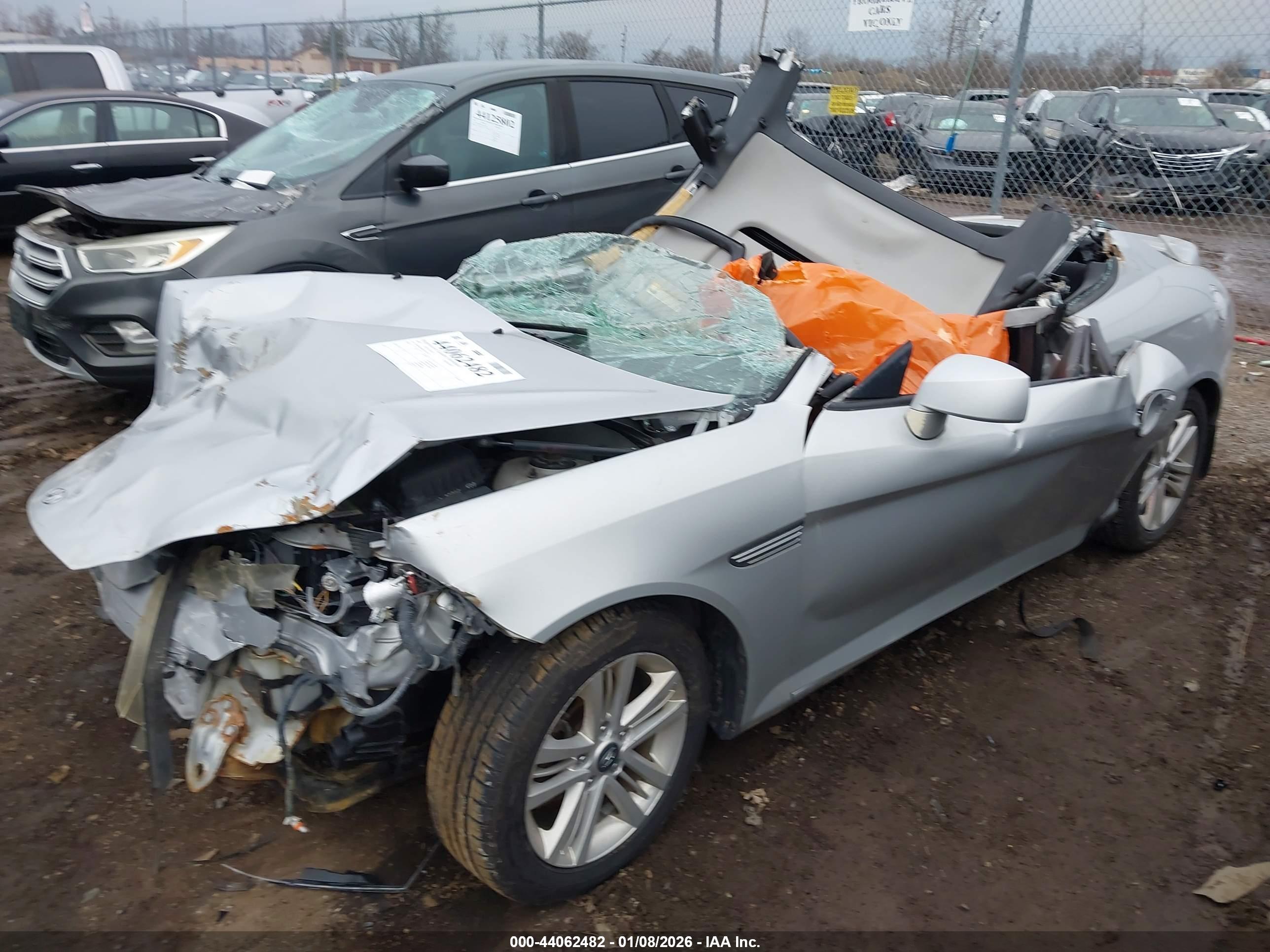 HYUNDAI TIBURON image 6