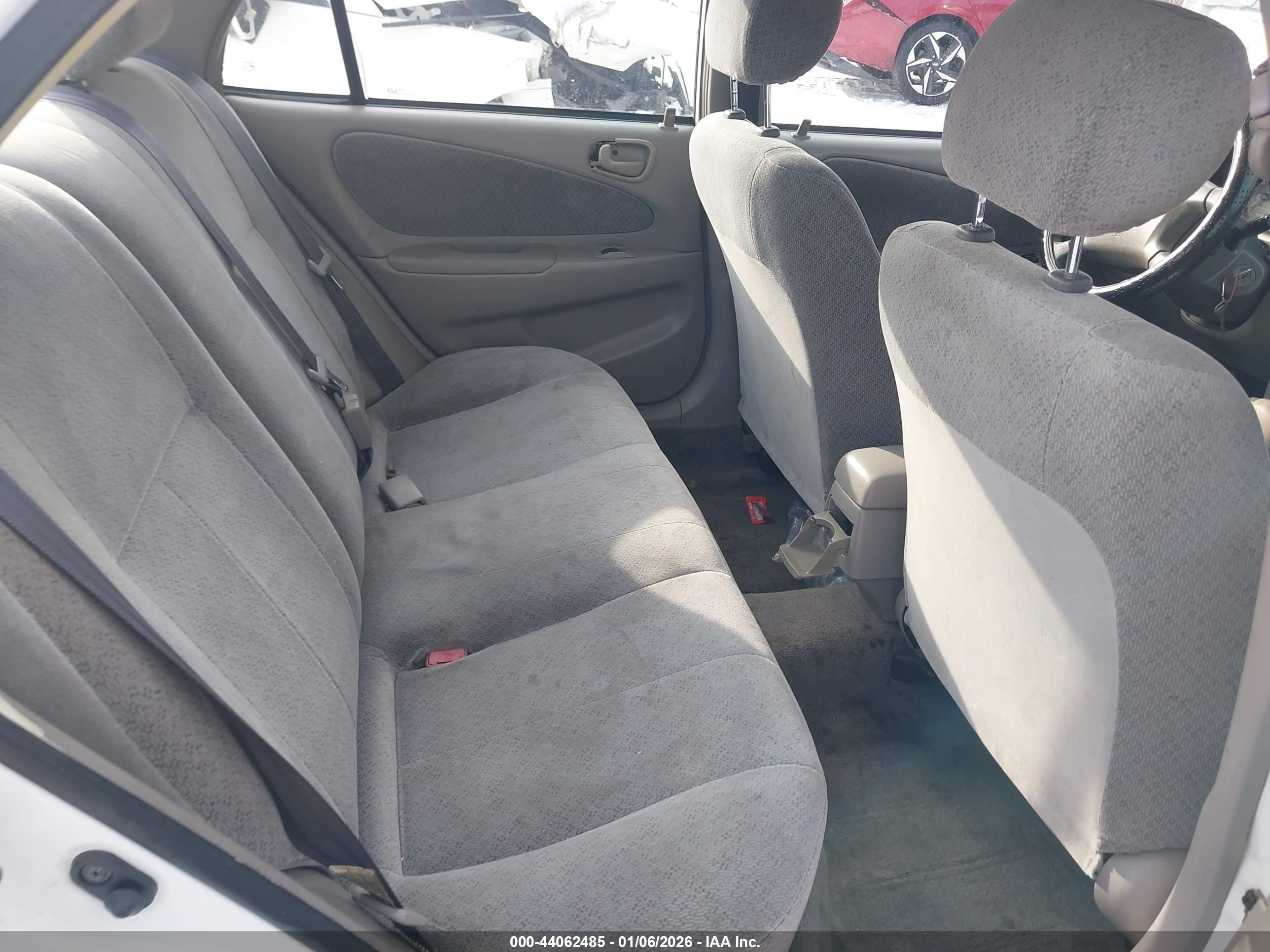 TOYOTA COROLLA image 8