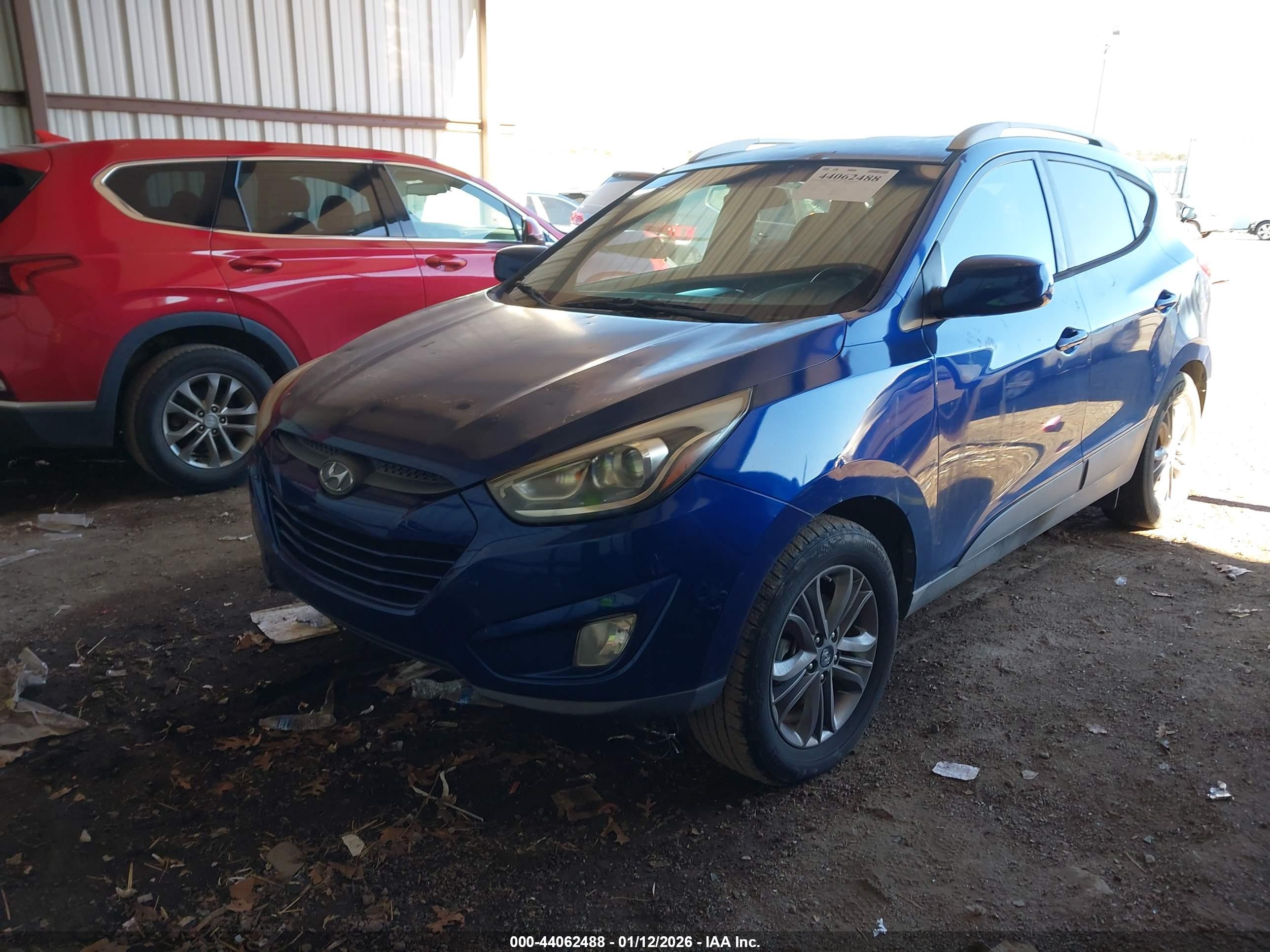 HYUNDAI TUCSON image 2