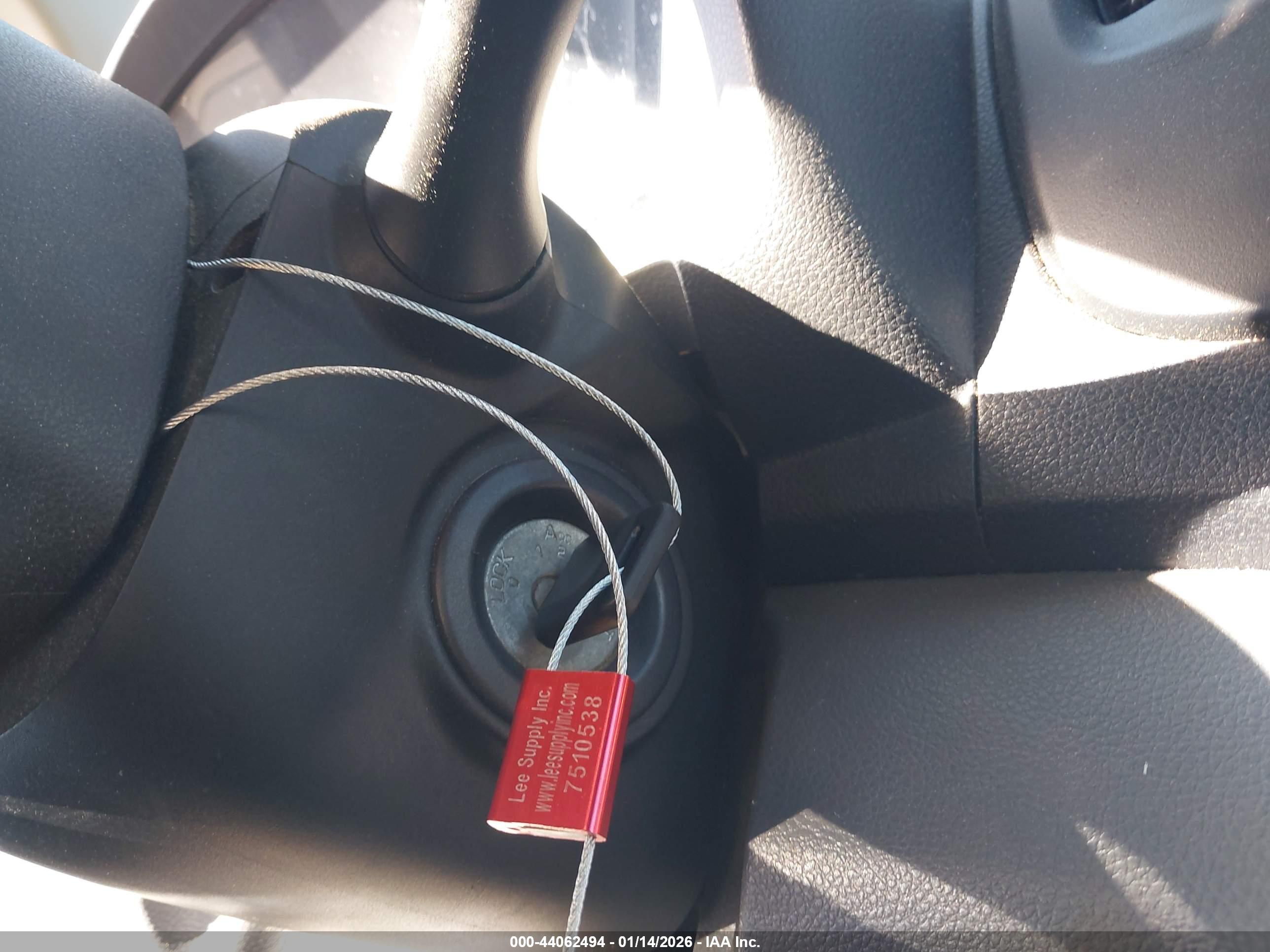 NISSAN NV200 image 11