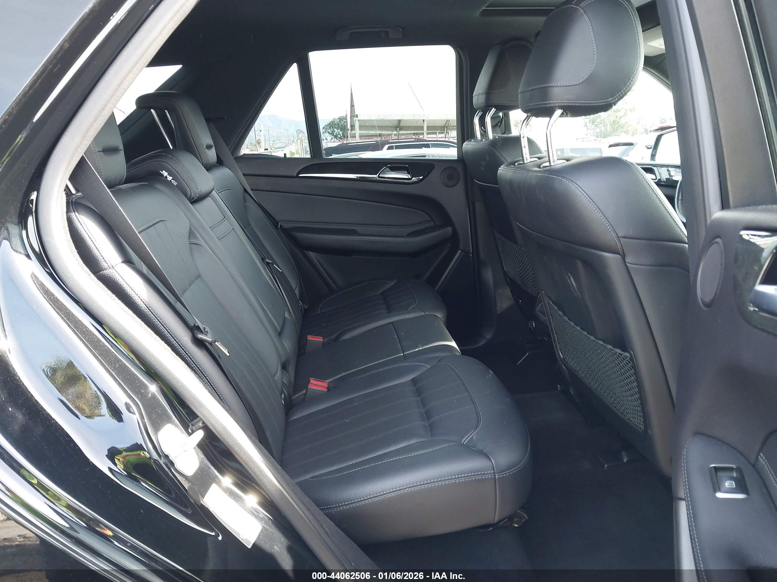MERCEDES-BENZ GLE image 8