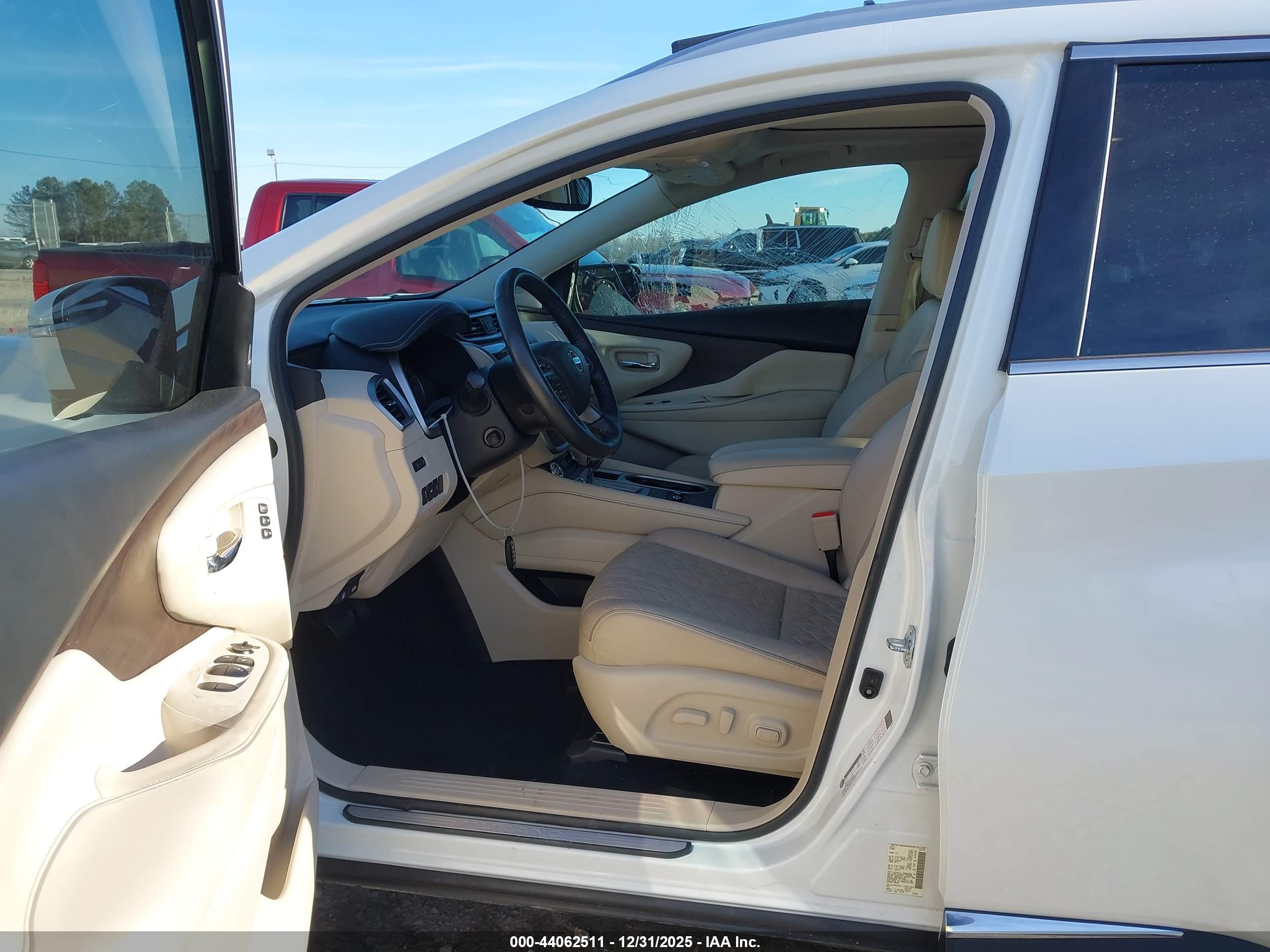 NISSAN MURANO image 5