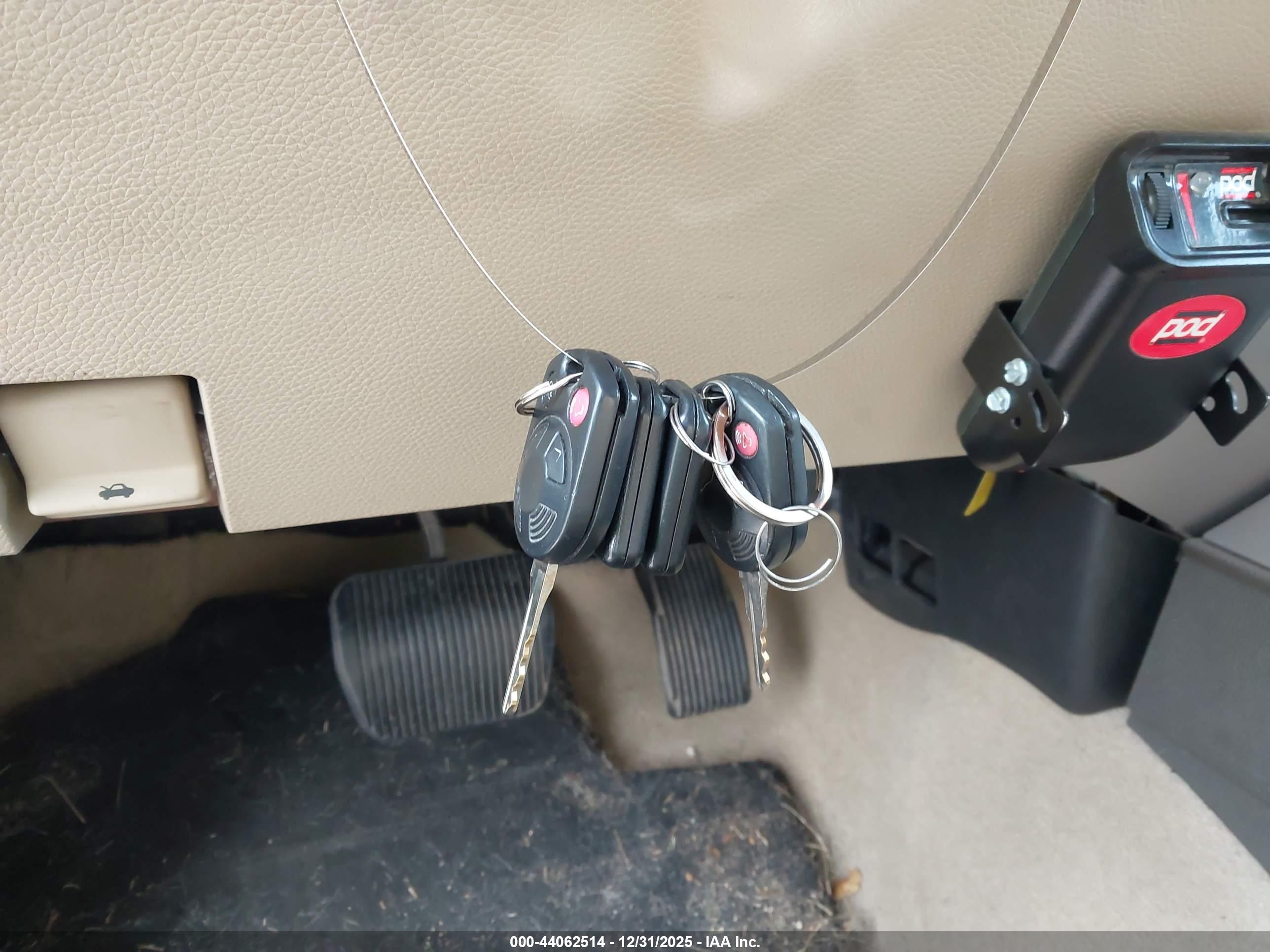 FORD EXPEDITION image 11