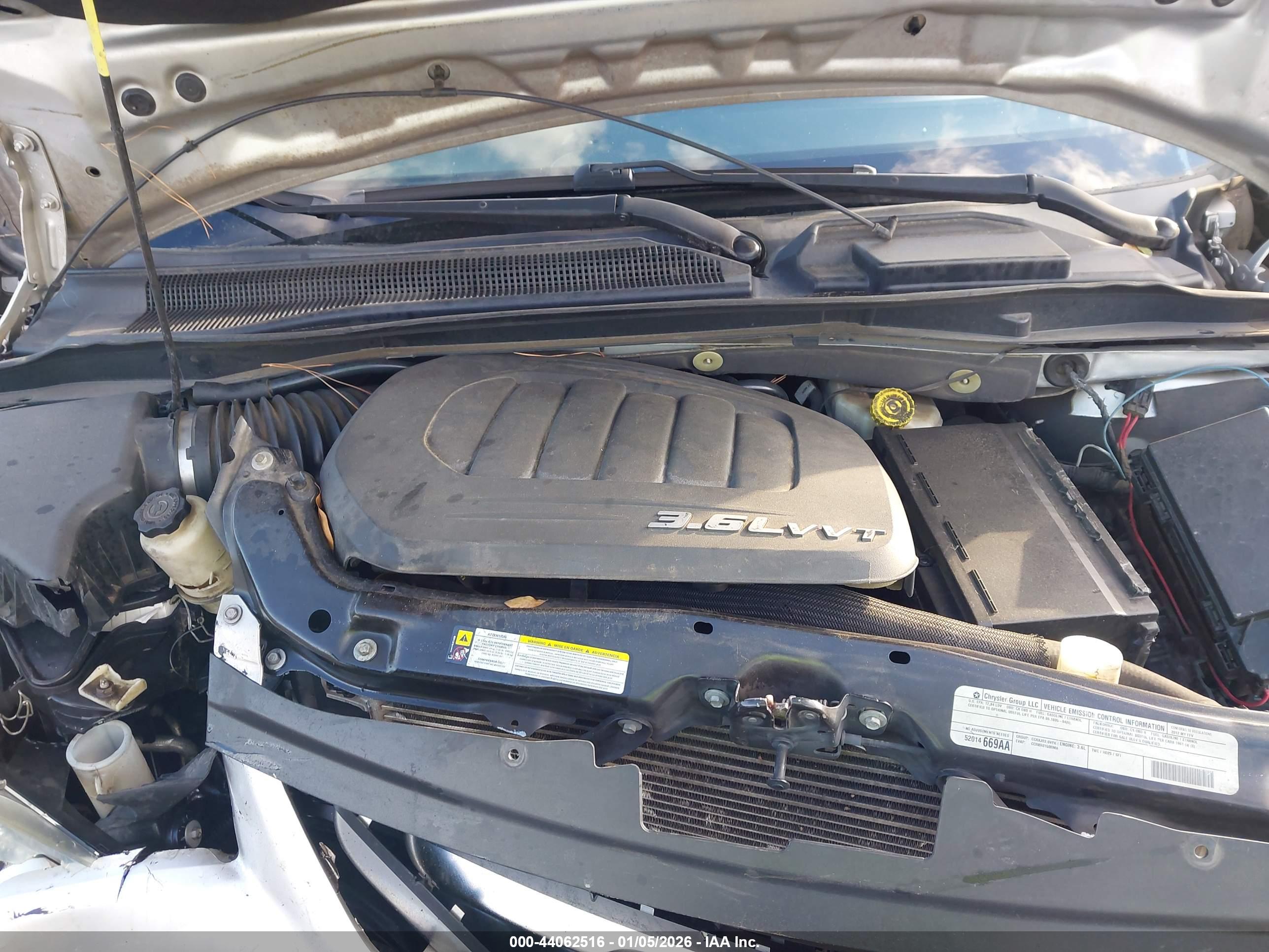CHRYSLER TOWN image 10
