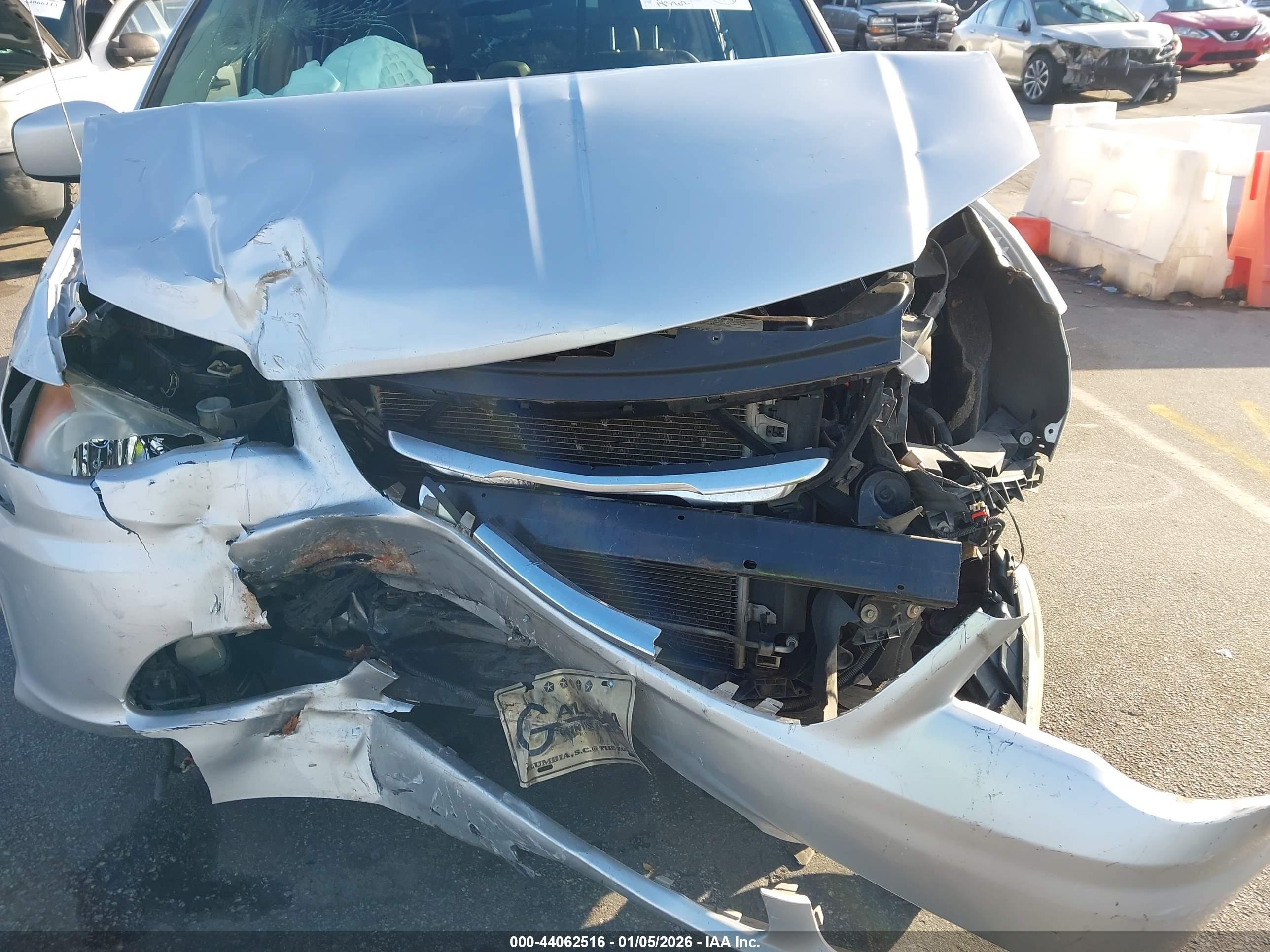 CHRYSLER TOWN image 6