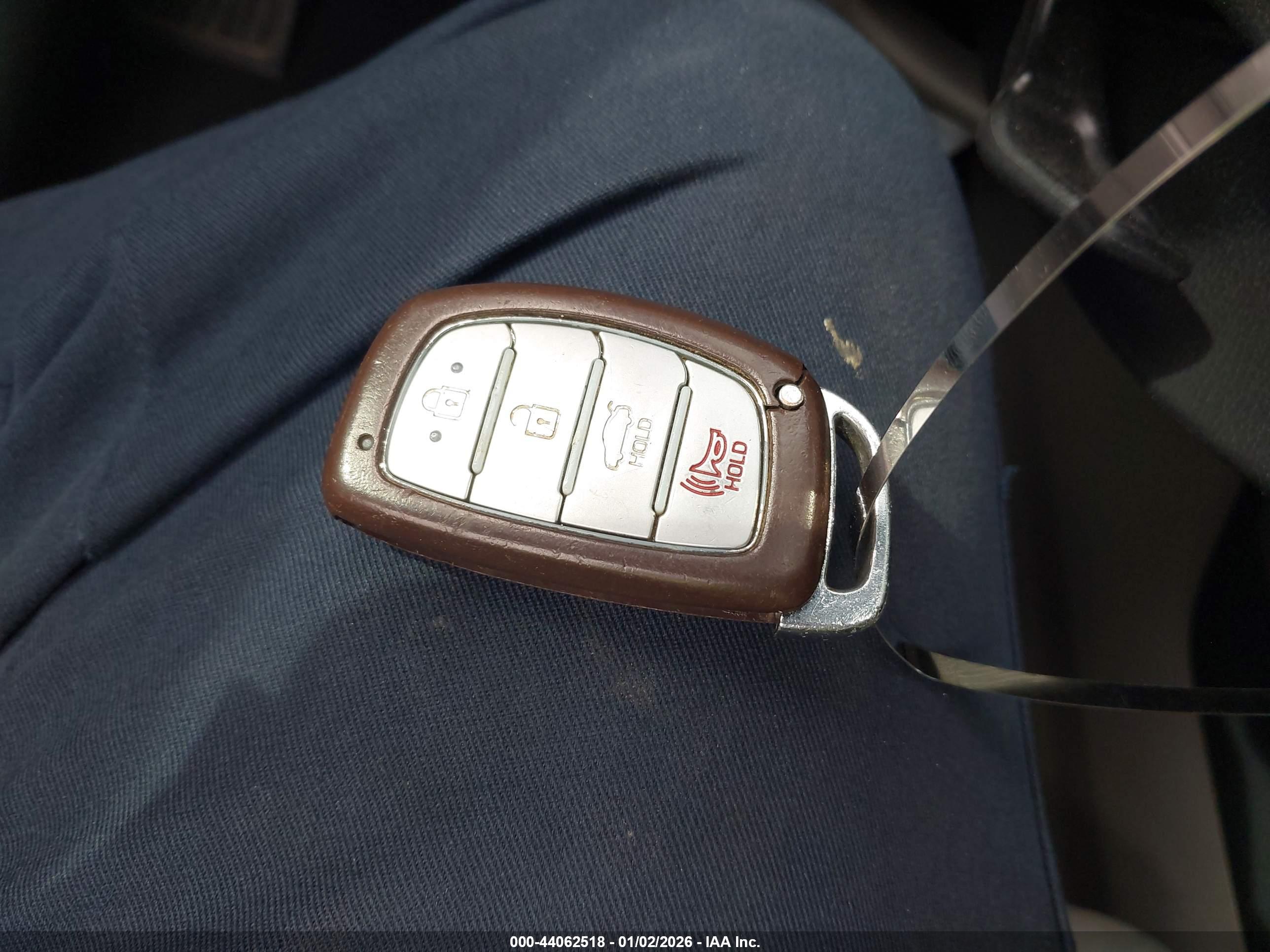 HYUNDAI SONATA image 11