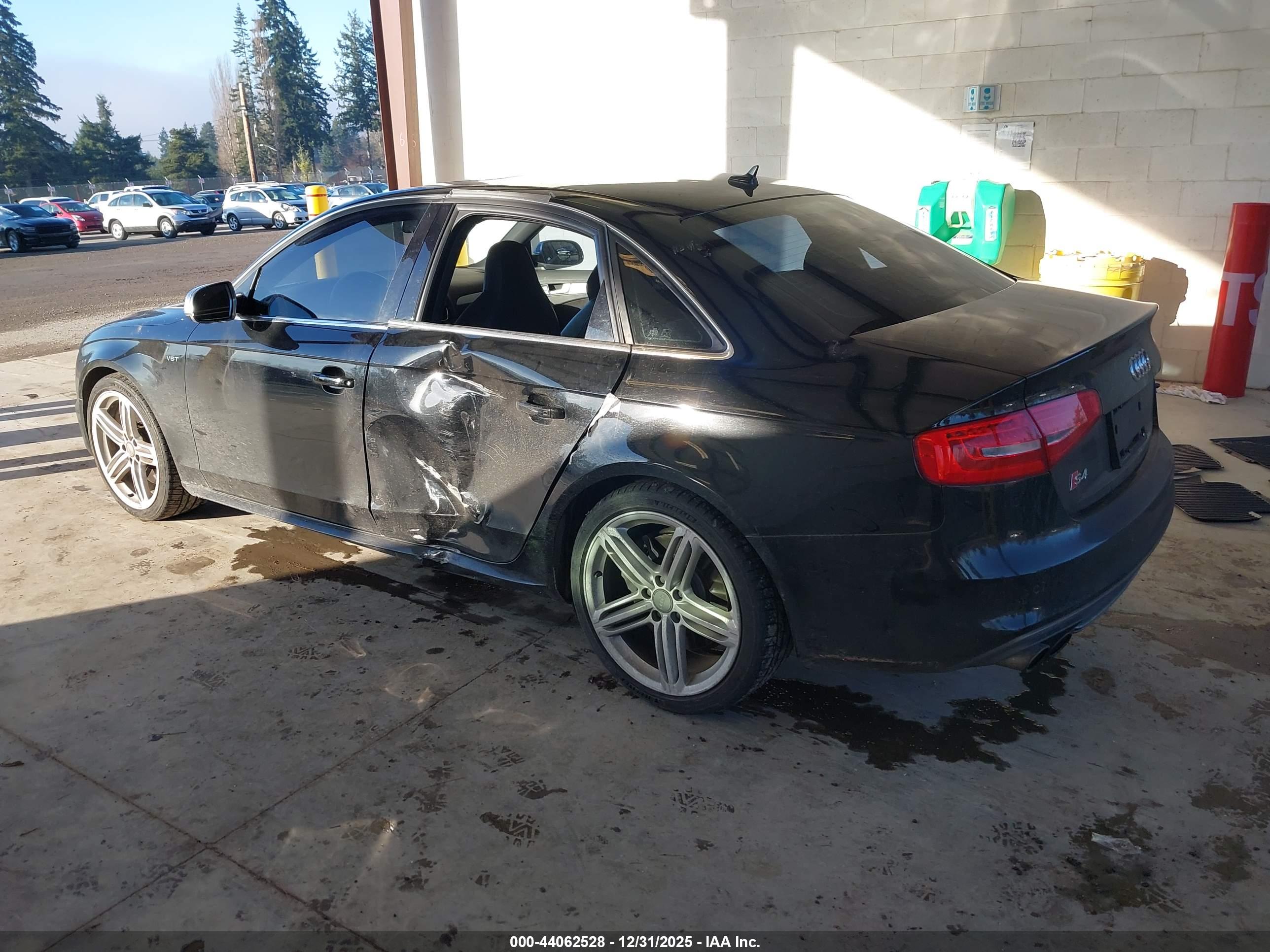 AUDI S4 image 3