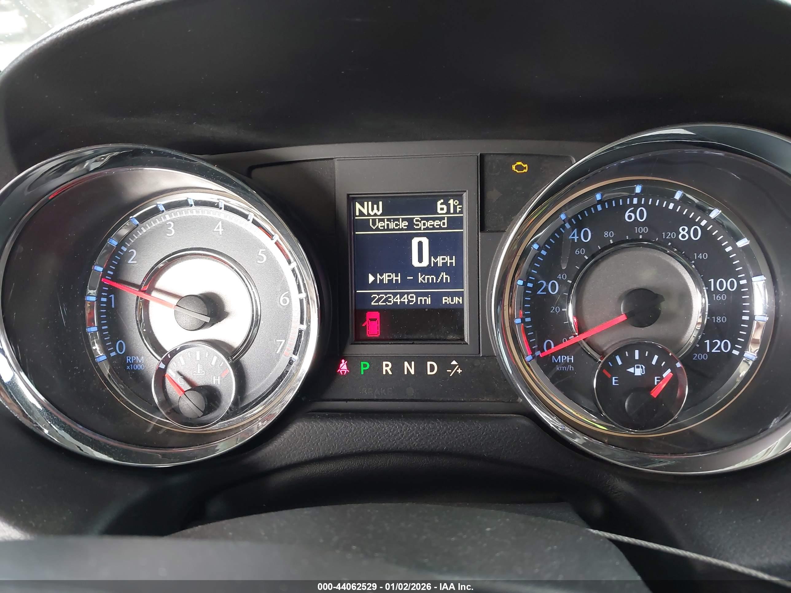 CHRYSLER TOWN image 7
