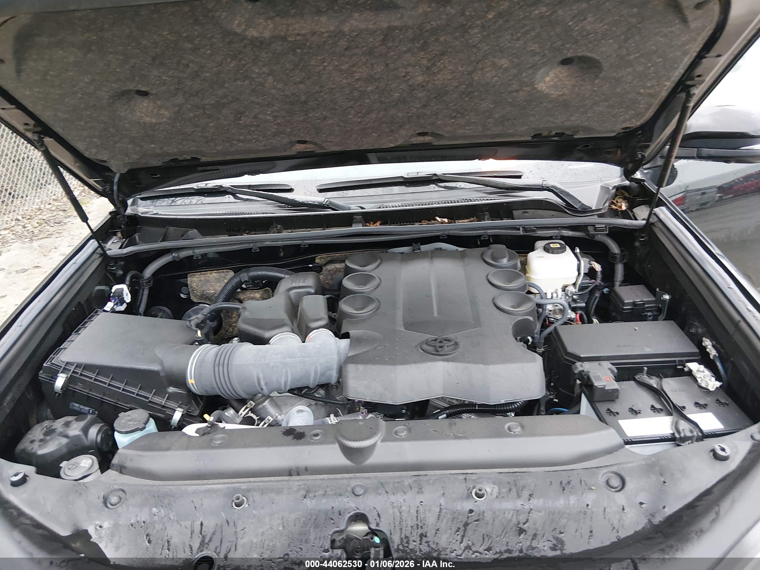 TOYOTA 4RUNNER image 10