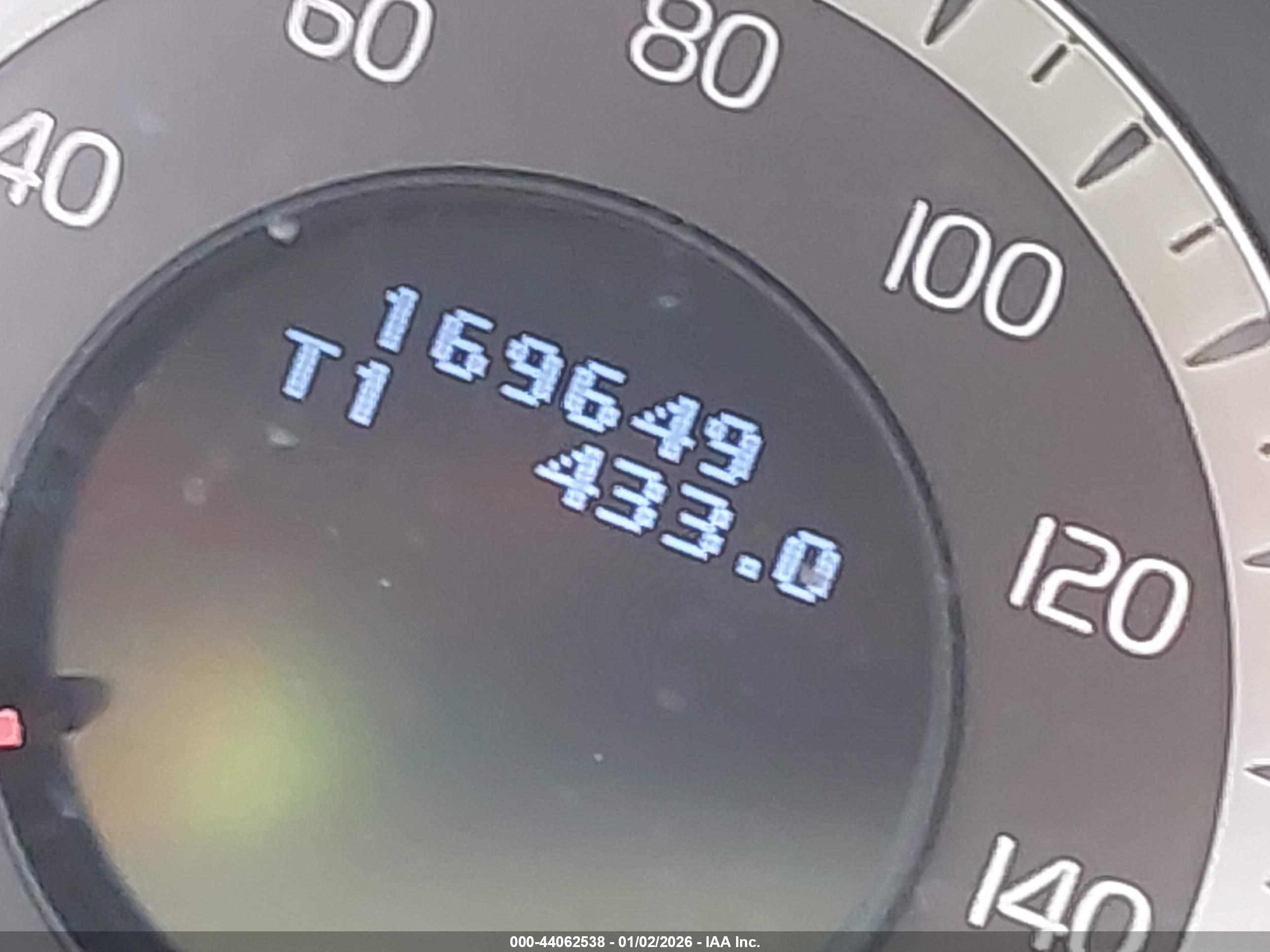 VOLVO S80 image 7