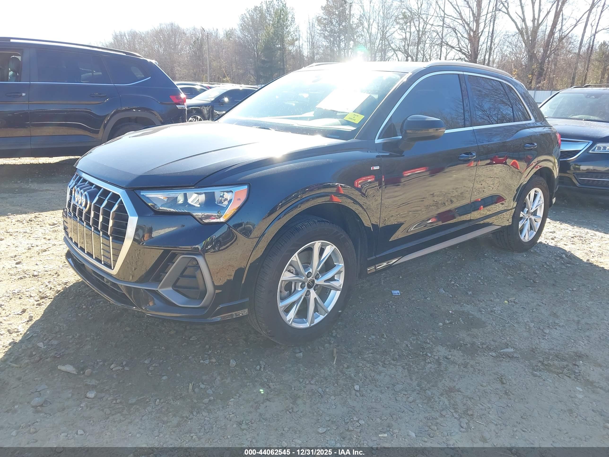 AUDI Q3 image 2