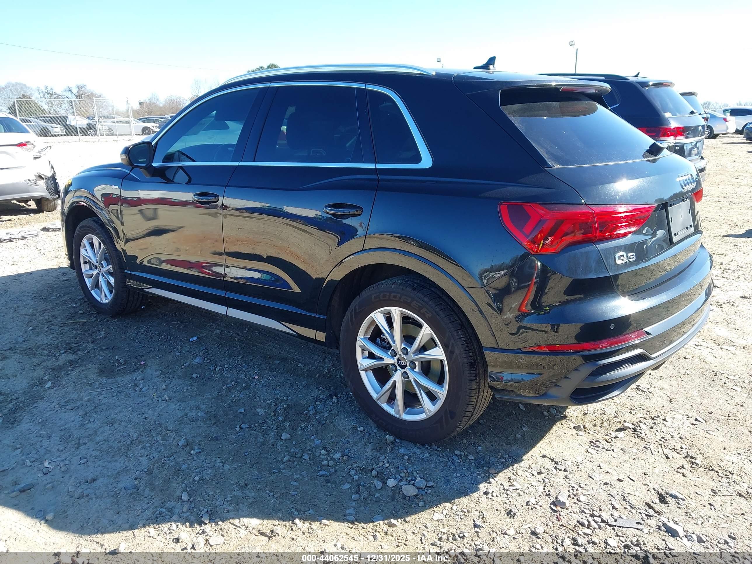 AUDI Q3 image 3