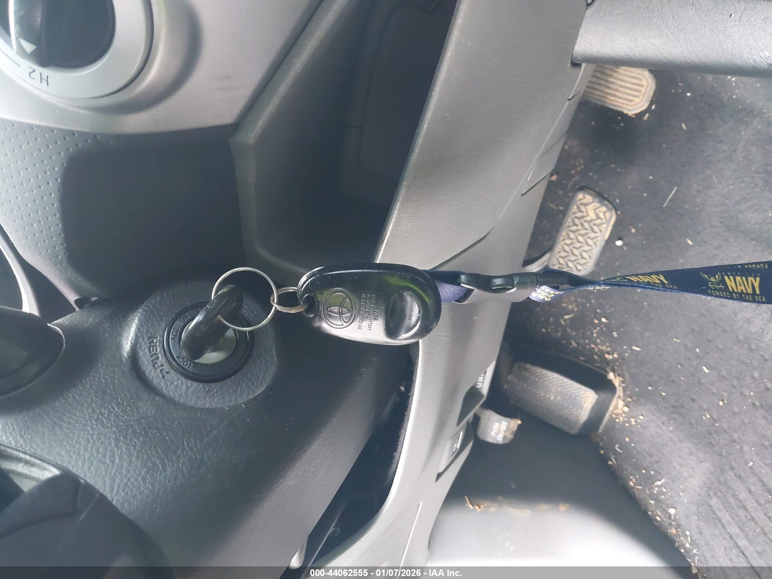 TOYOTA TACOMA image 11