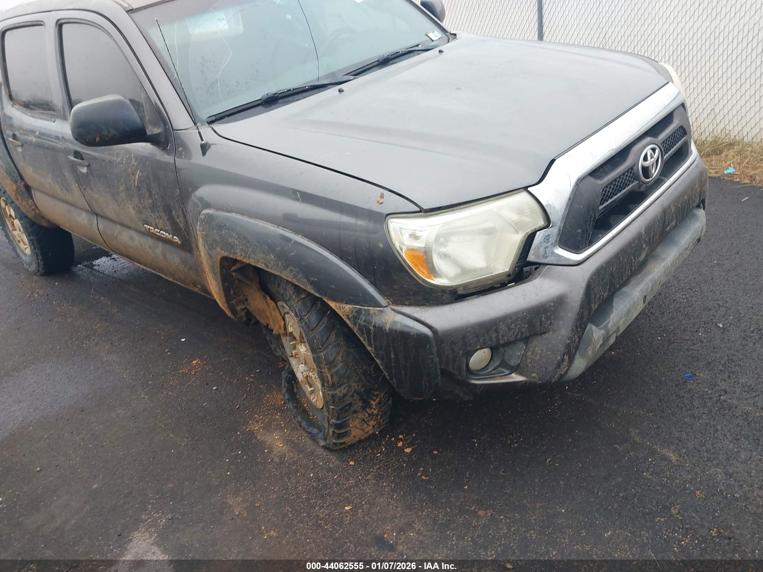 TOYOTA TACOMA image 6
