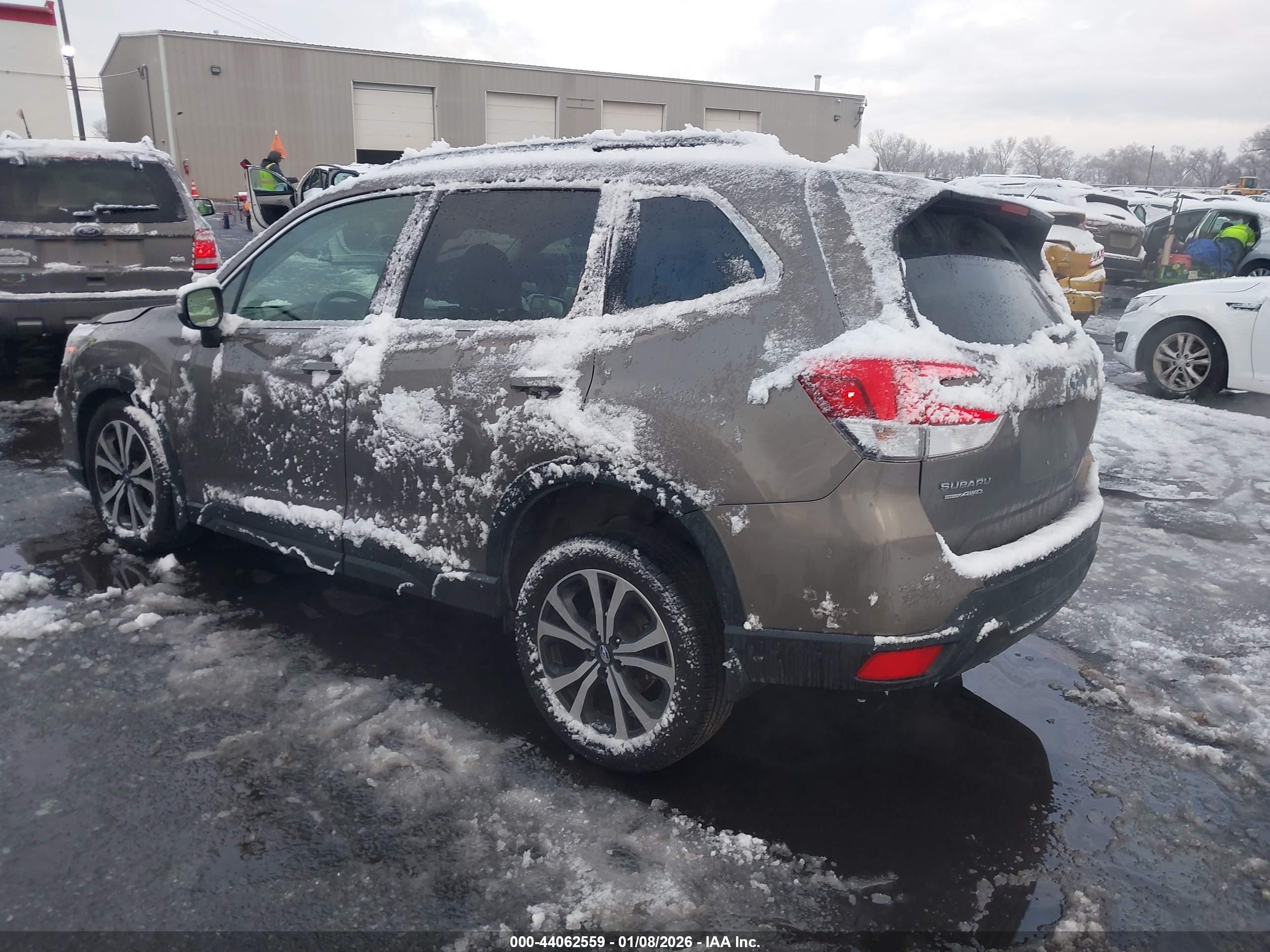 SUBARU FORESTER image 3