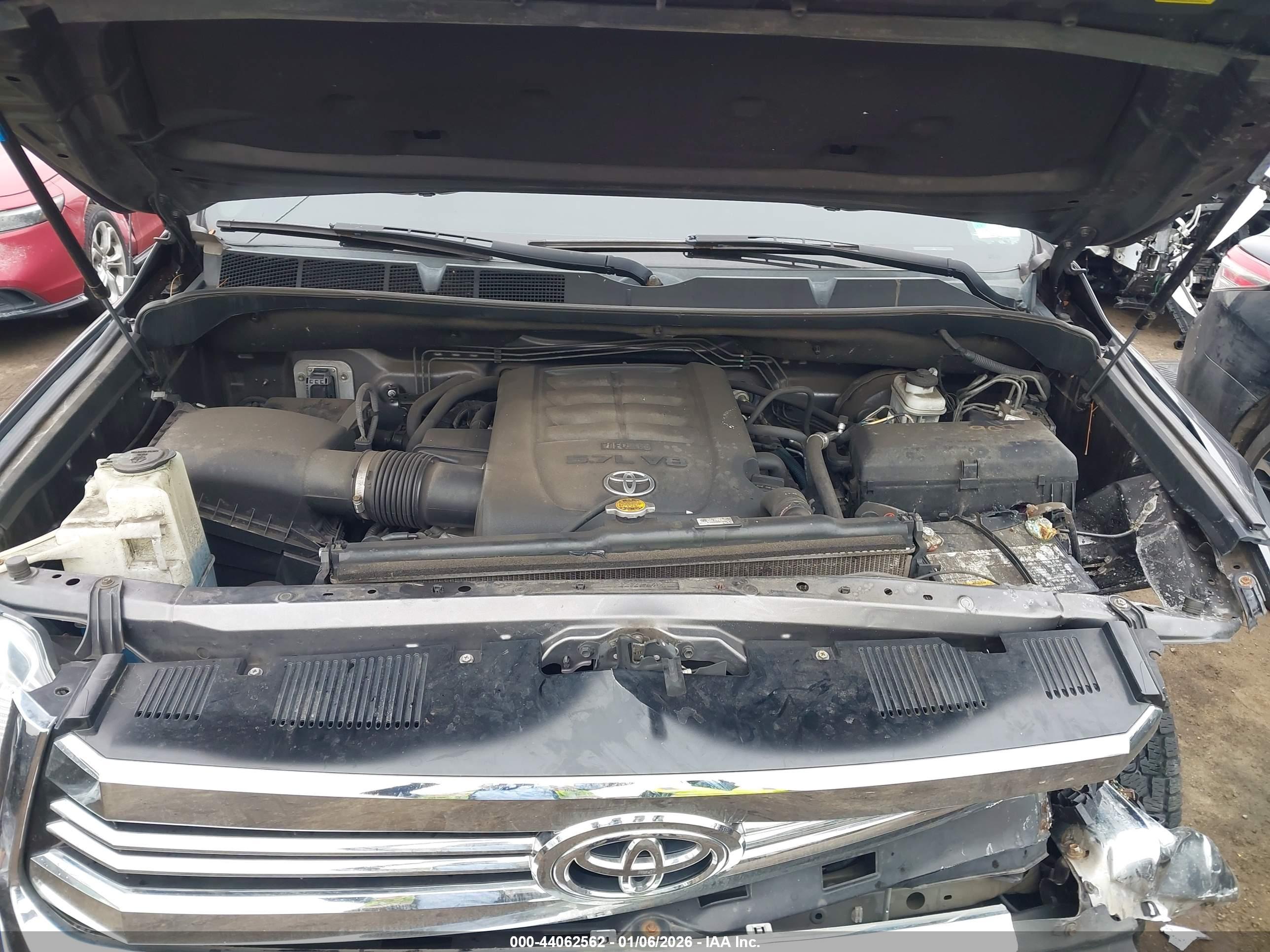 TOYOTA TUNDRA image 10