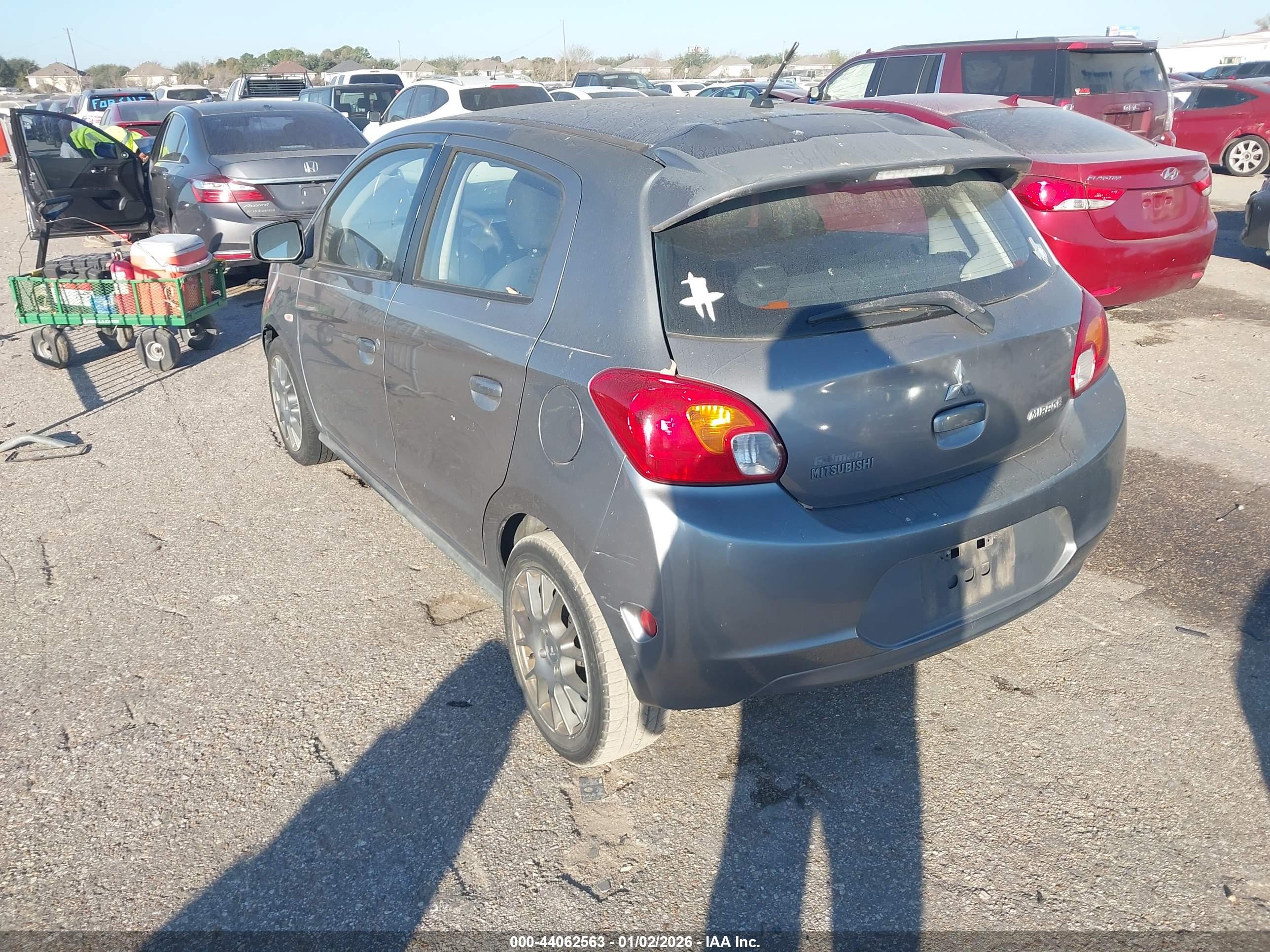 MITSUBISHI MIRAGE image 3