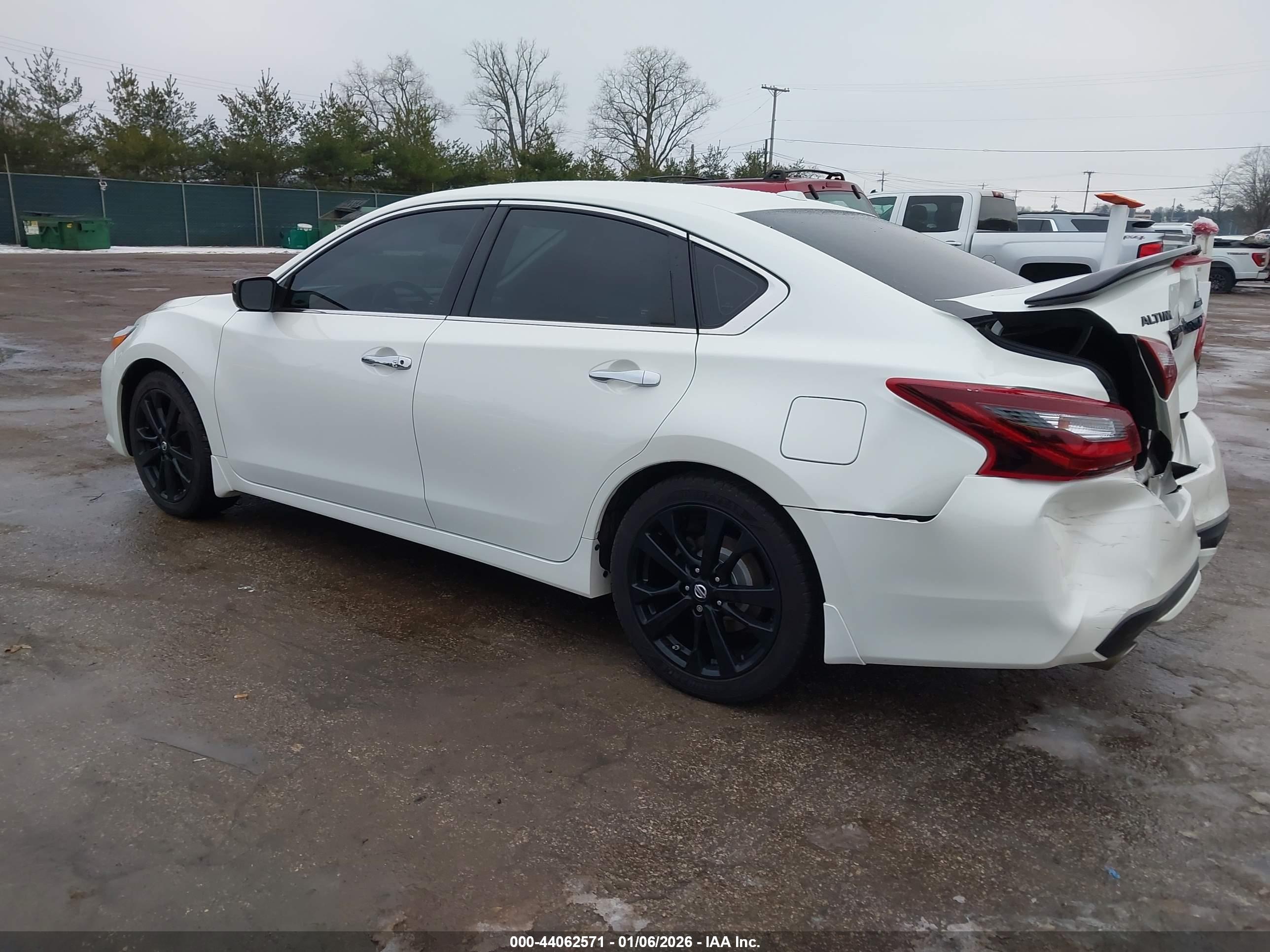NISSAN ALTIMA image 3