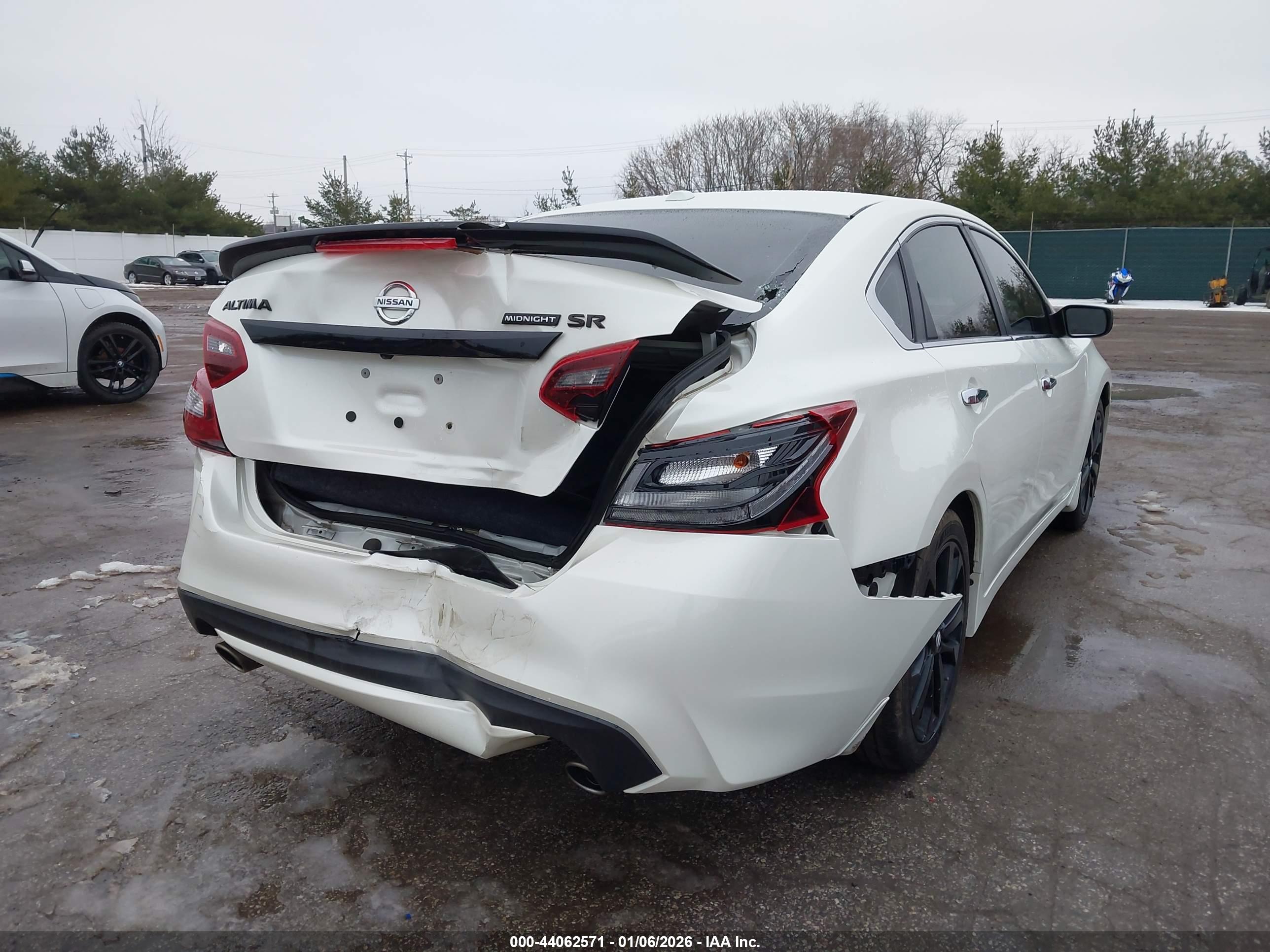 NISSAN ALTIMA image 6