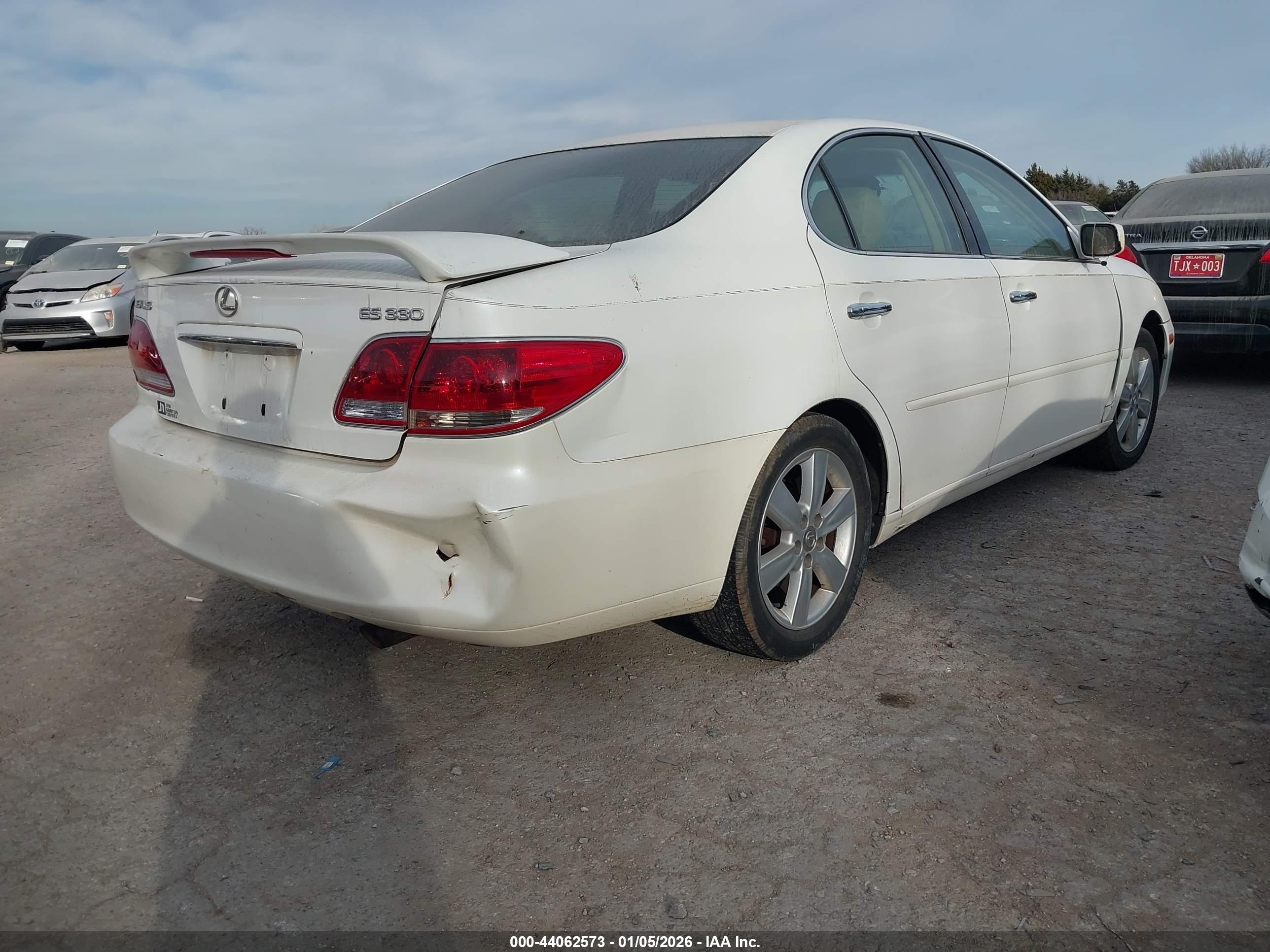 LEXUS ES image 4
