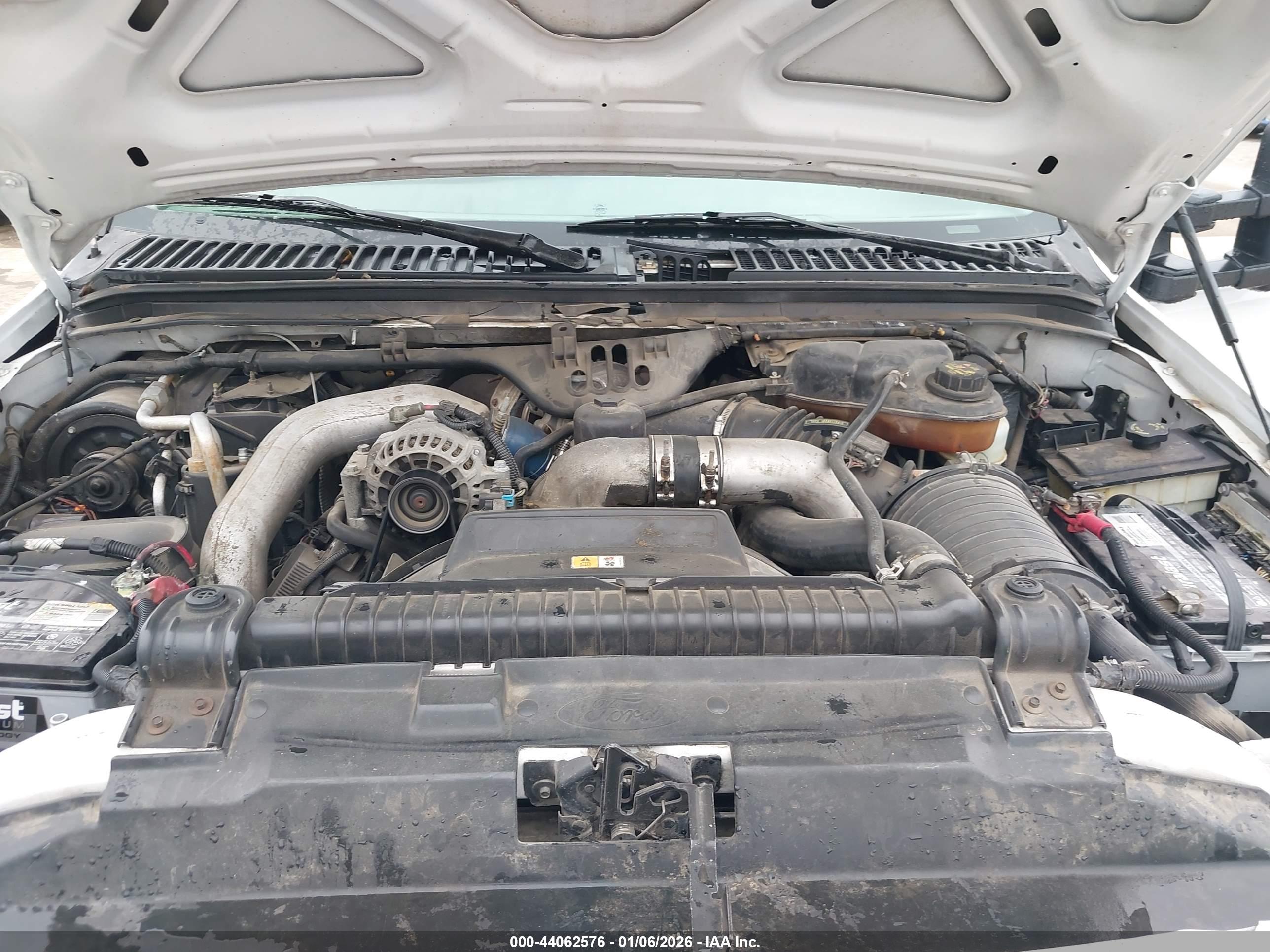 FORD F-450 image 10