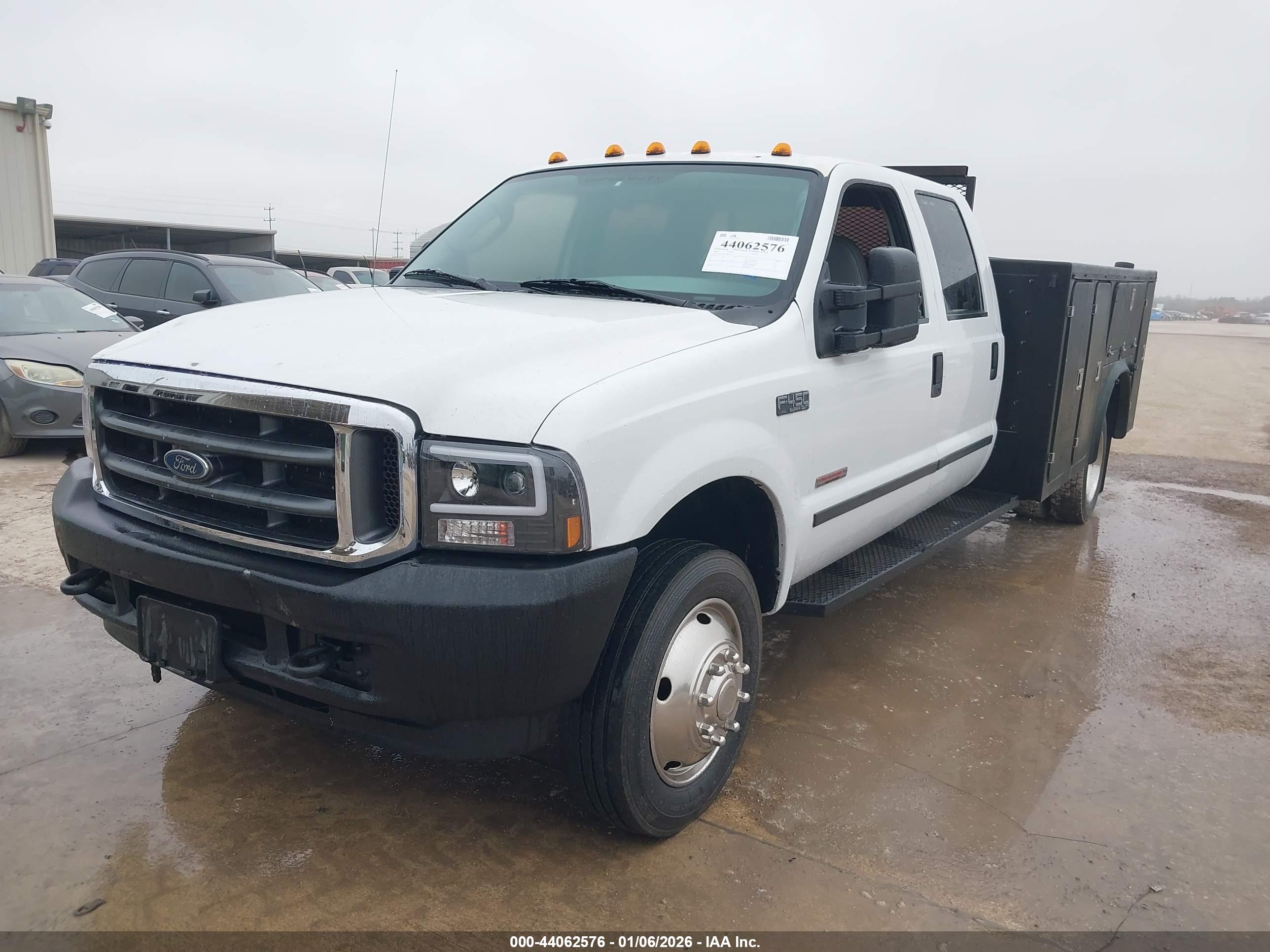 FORD F-450 image 2