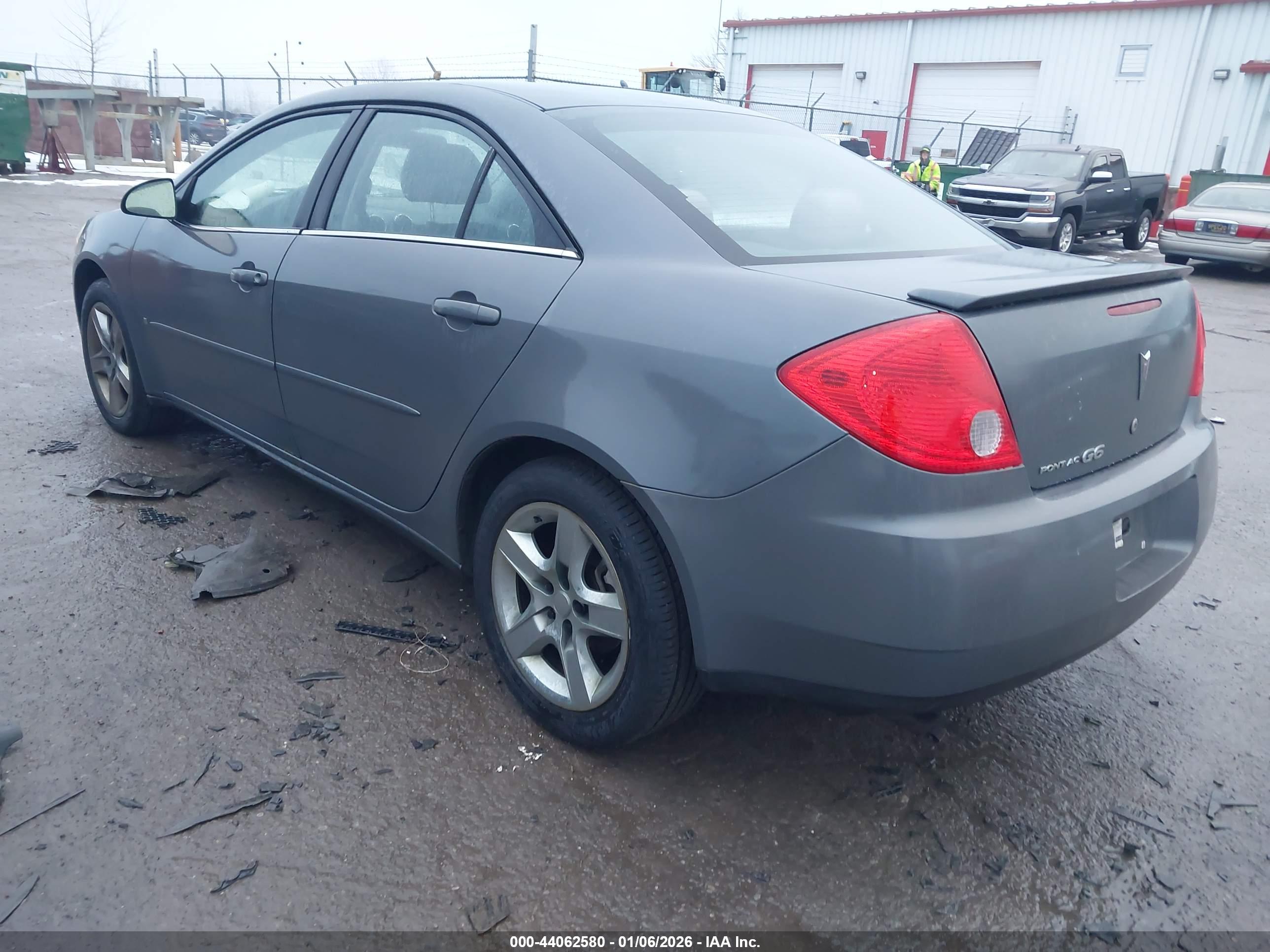 PONTIAC G6 image 3