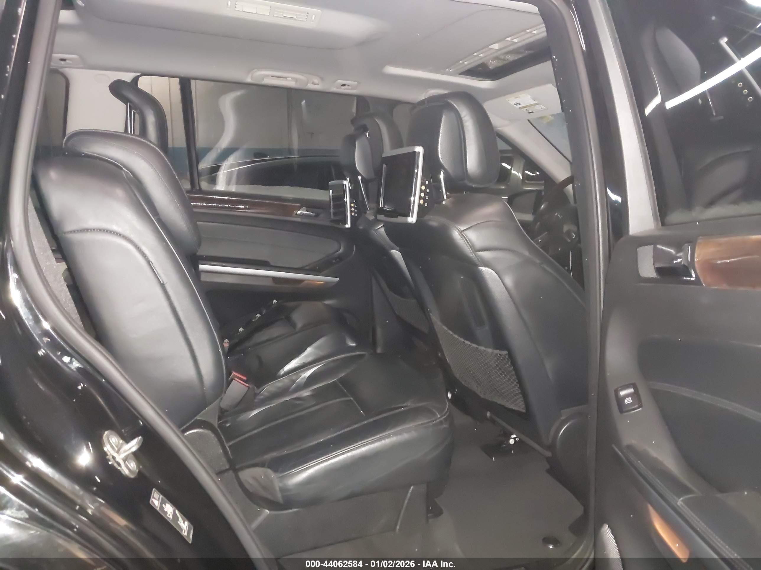 MERCEDES-BENZ GL image 8