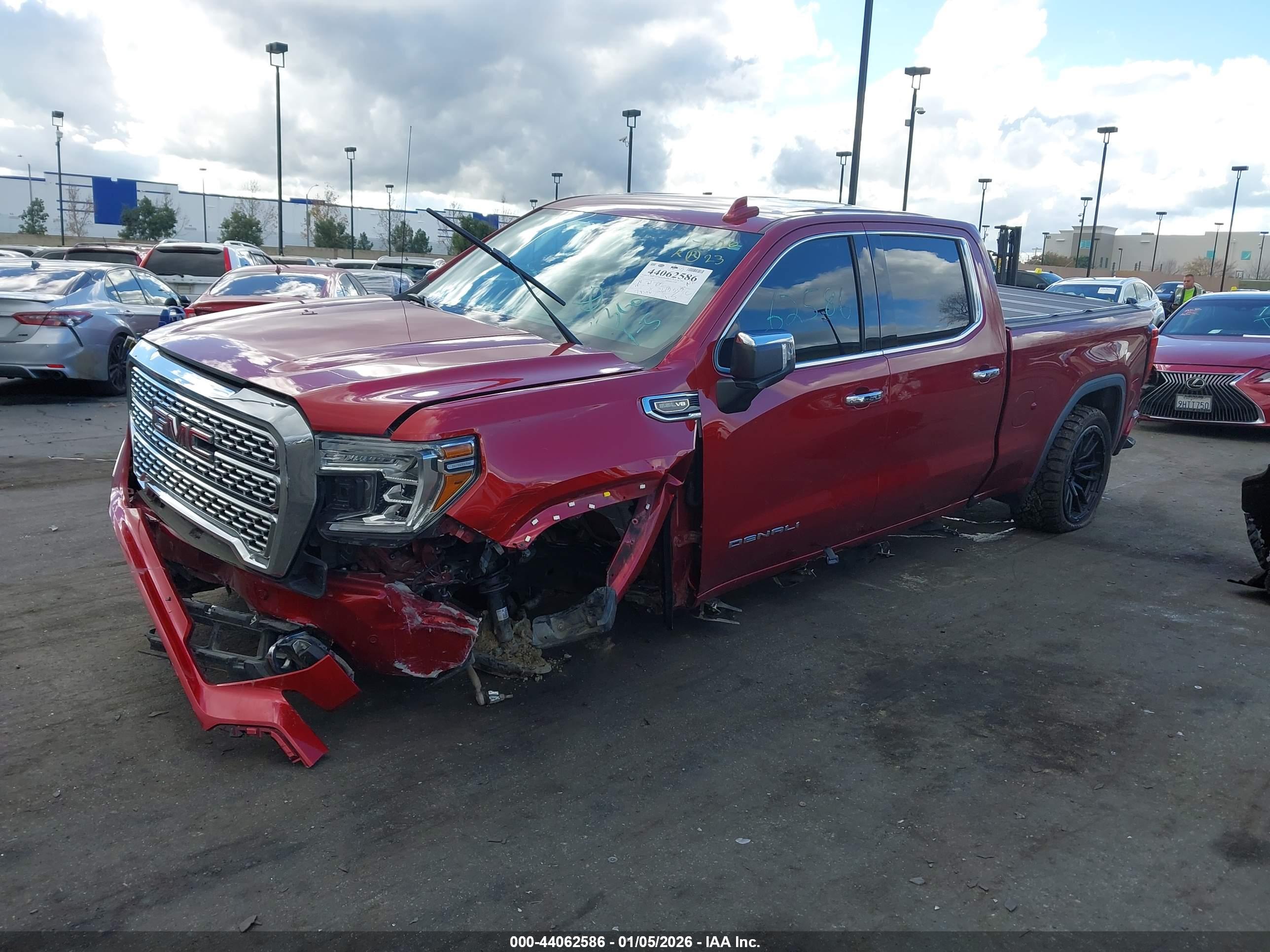 GMC SIERRA image 6