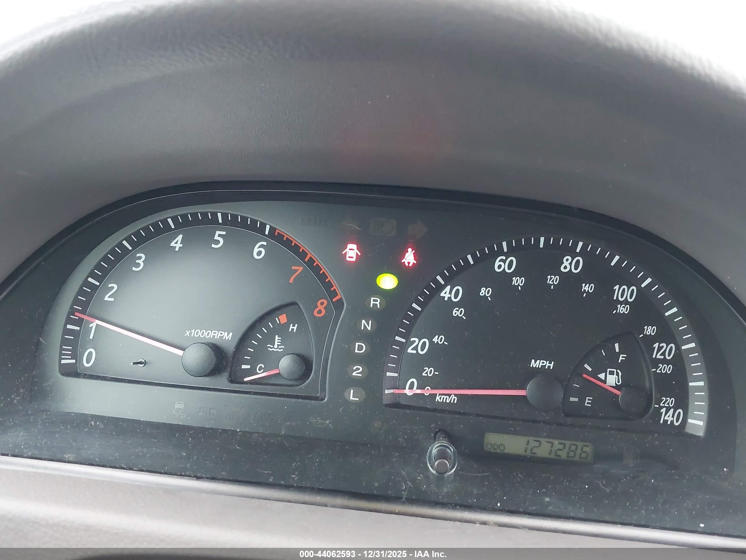 TOYOTA CAMRY image 7