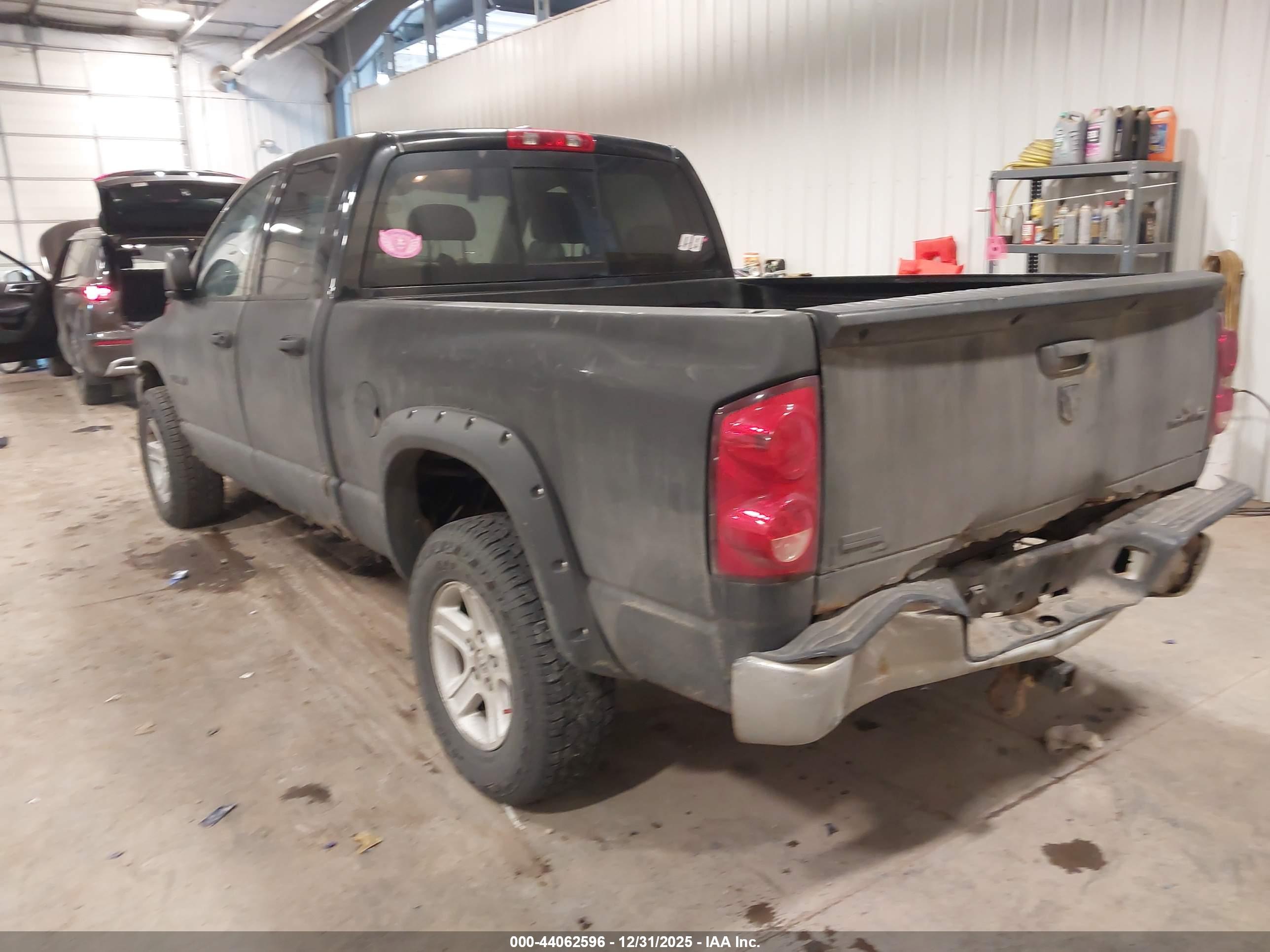 DODGE RAM image 3