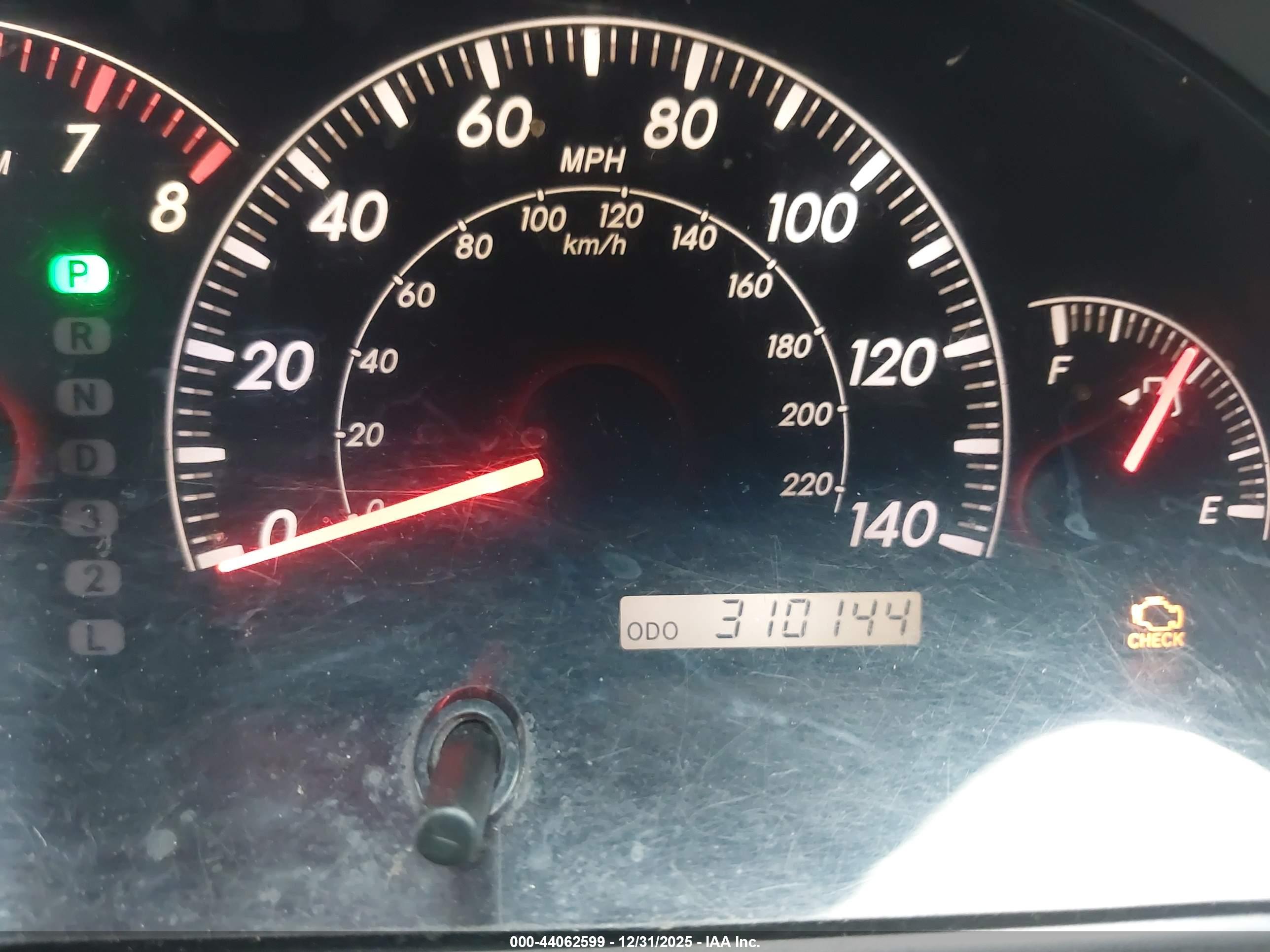 TOYOTA CAMRY image 7