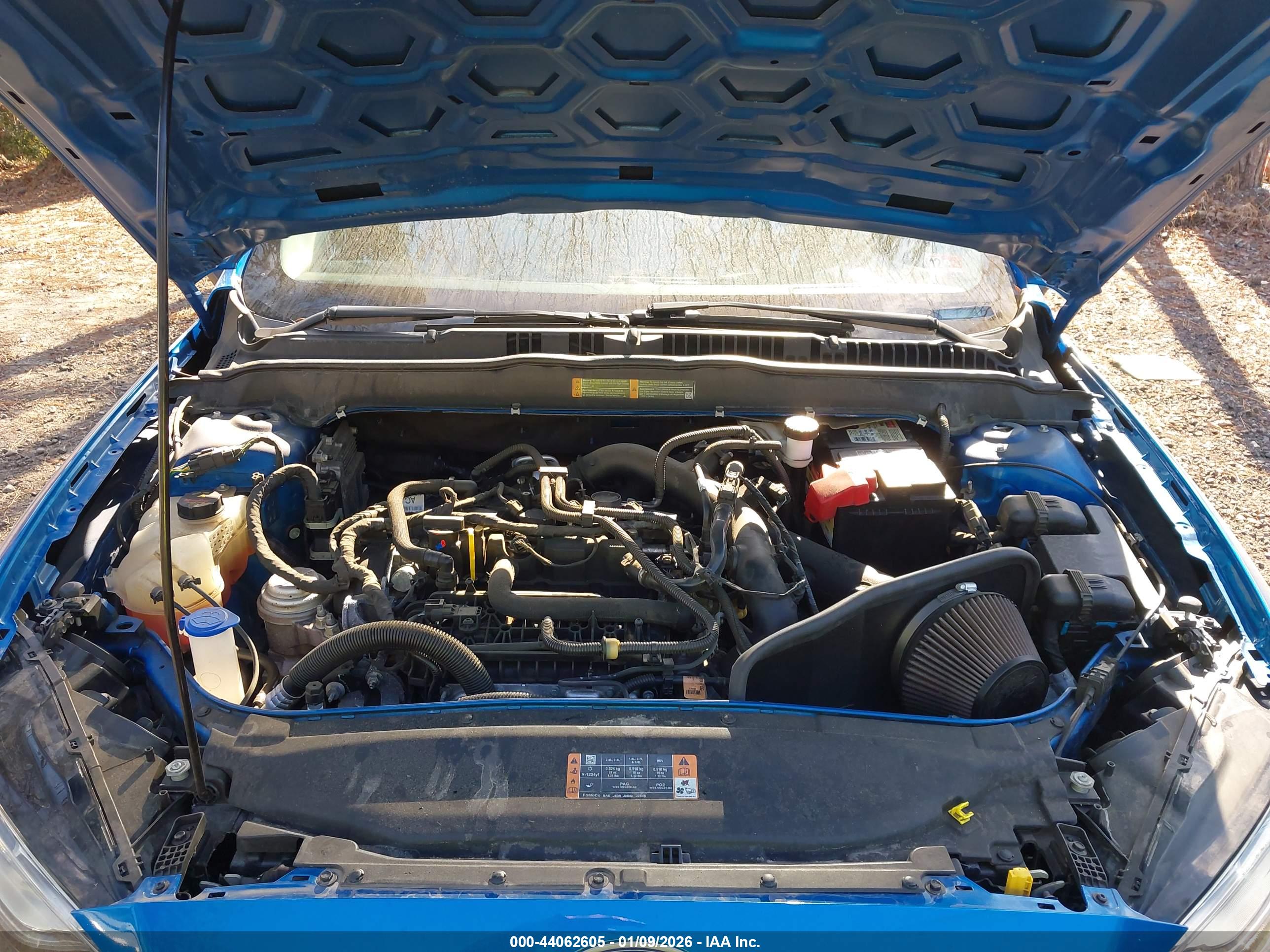 FORD FUSION image 10