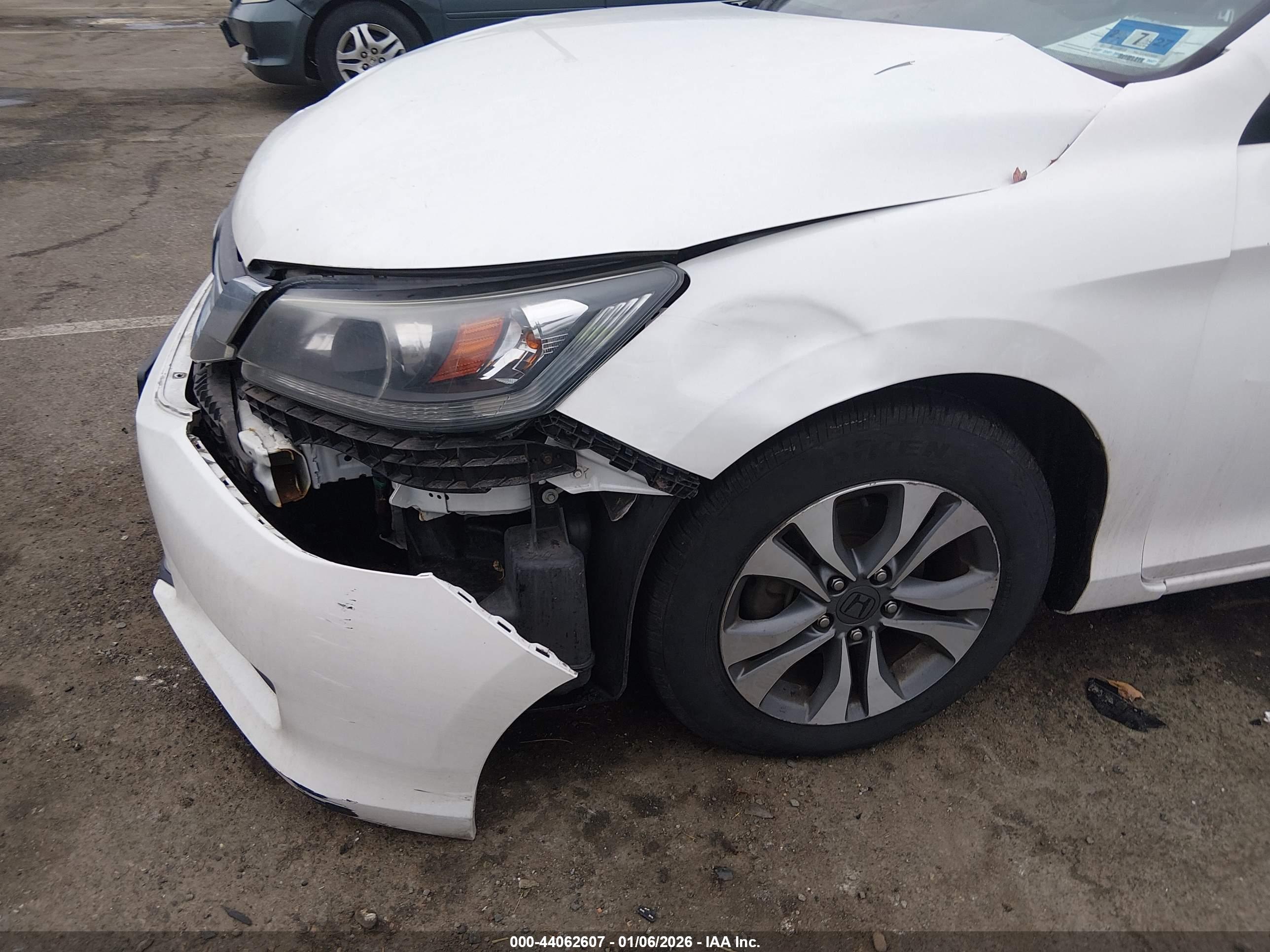 HONDA ACCORD image 6