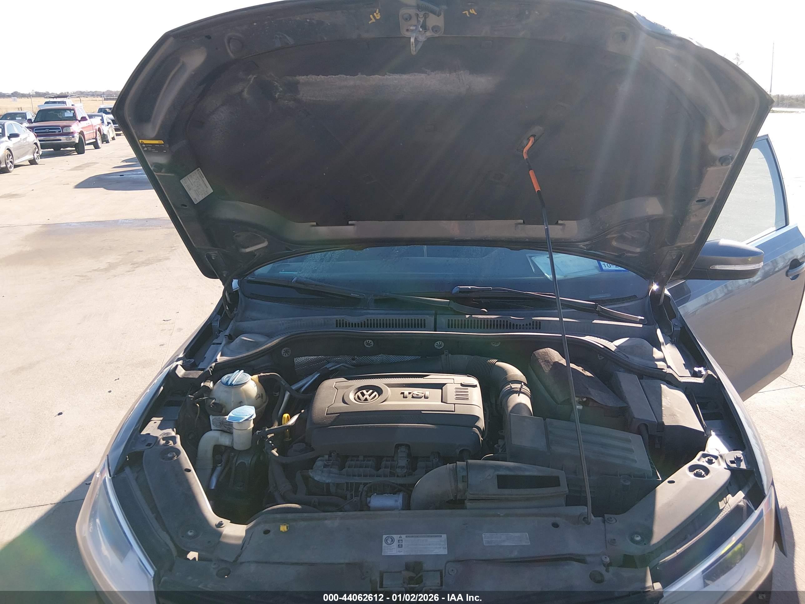 VOLKSWAGEN JETTA image 10