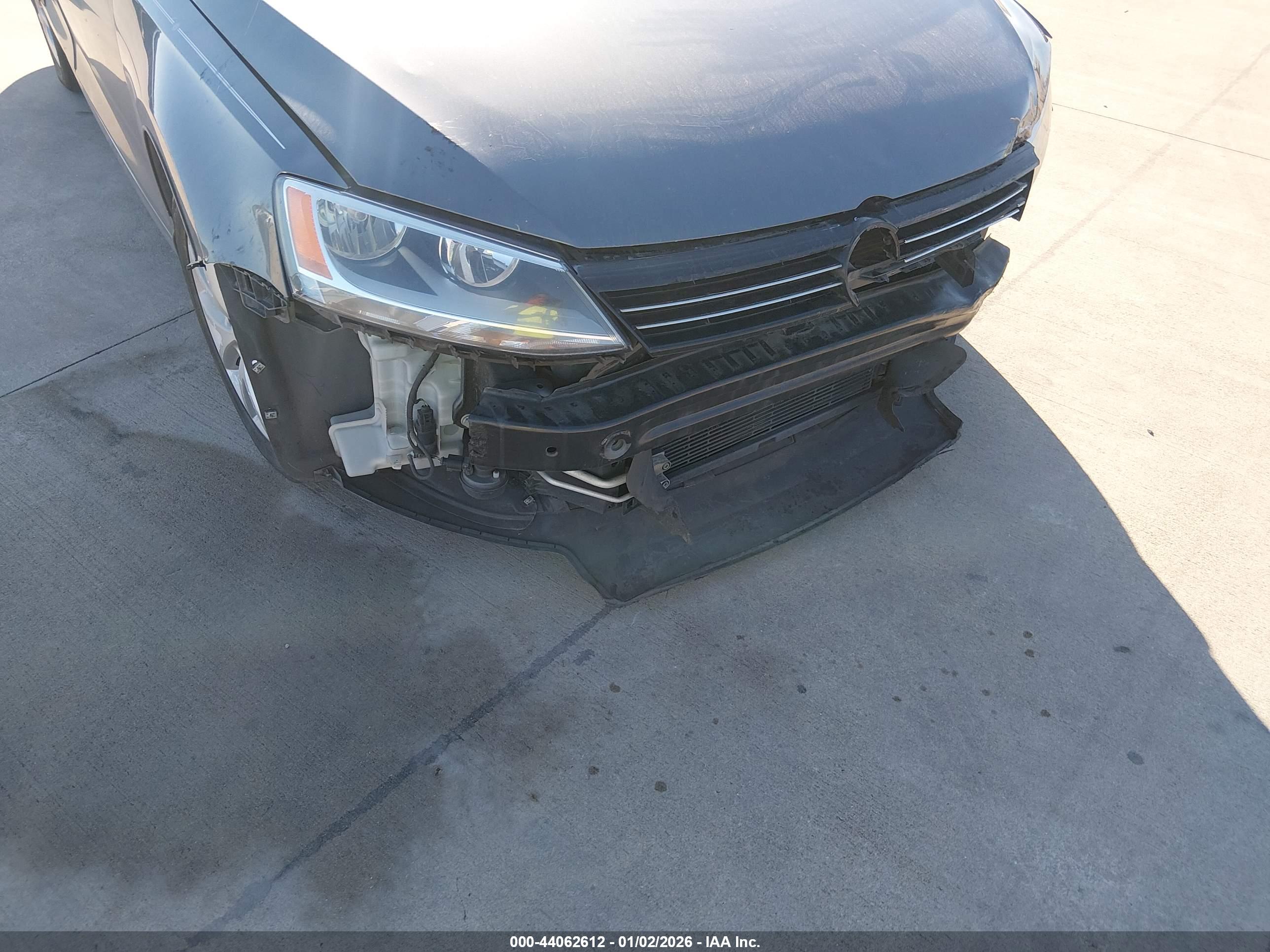 VOLKSWAGEN JETTA image 6