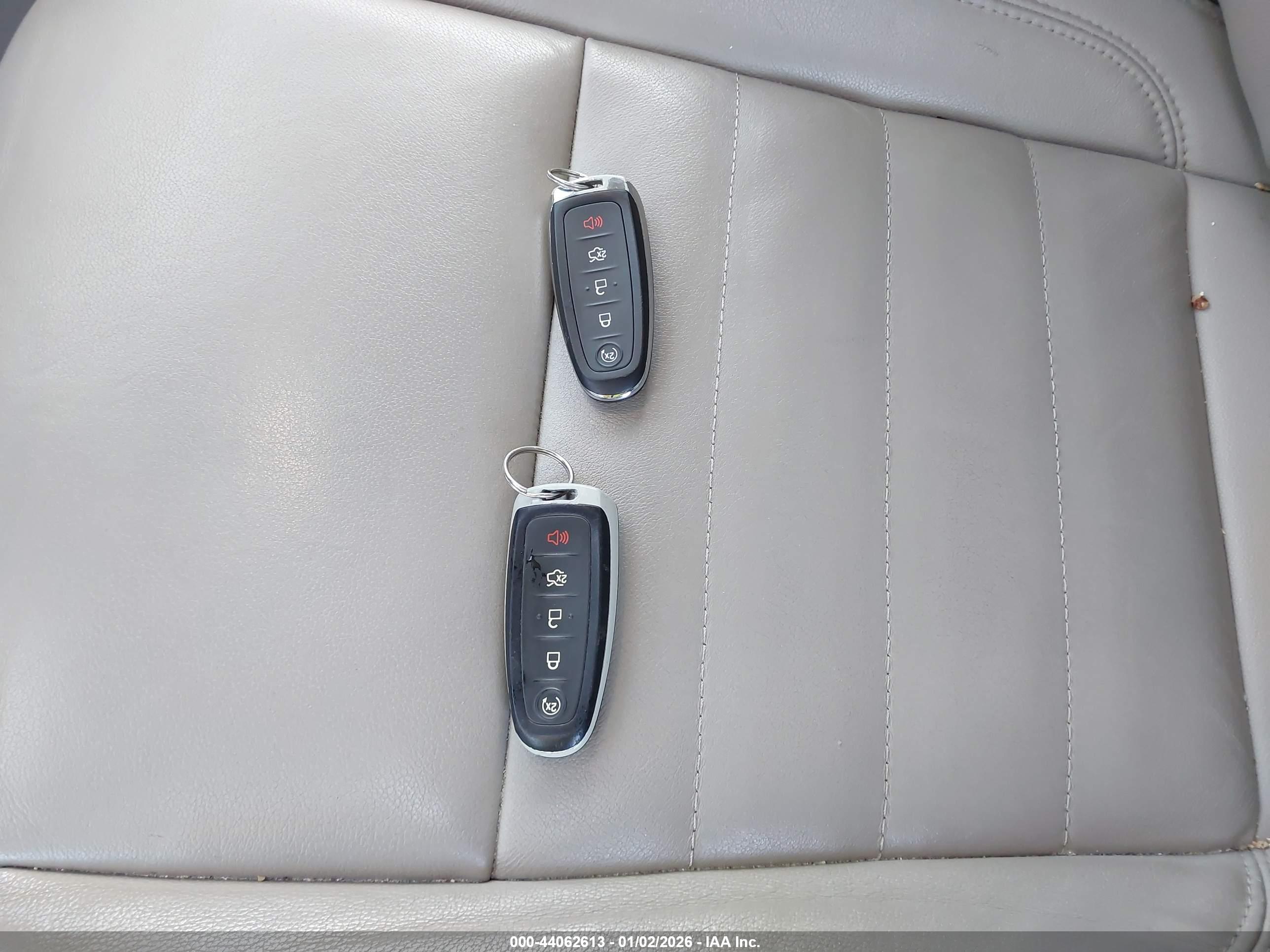 FORD ESCAPE image 11