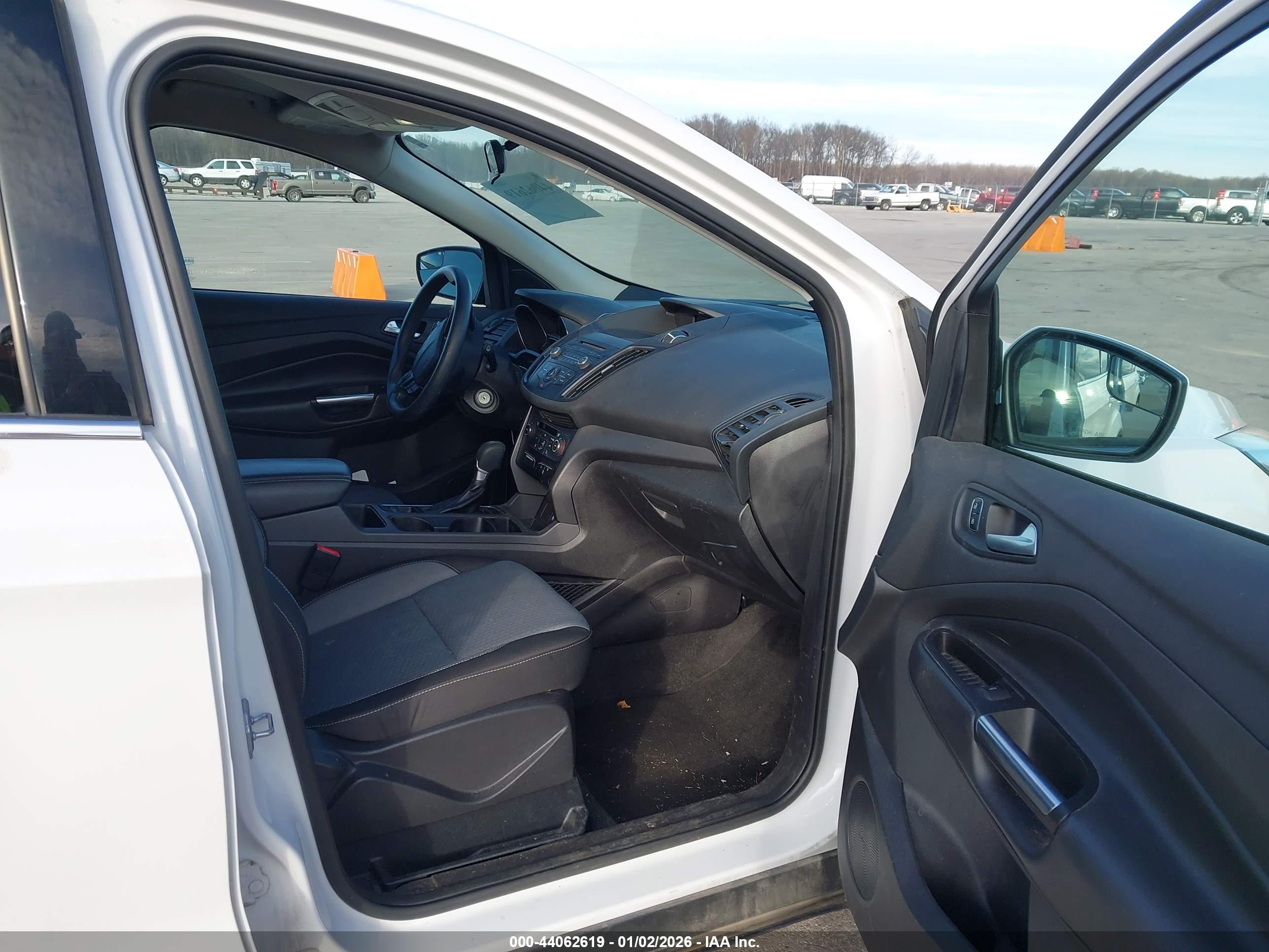 FORD ESCAPE image 5